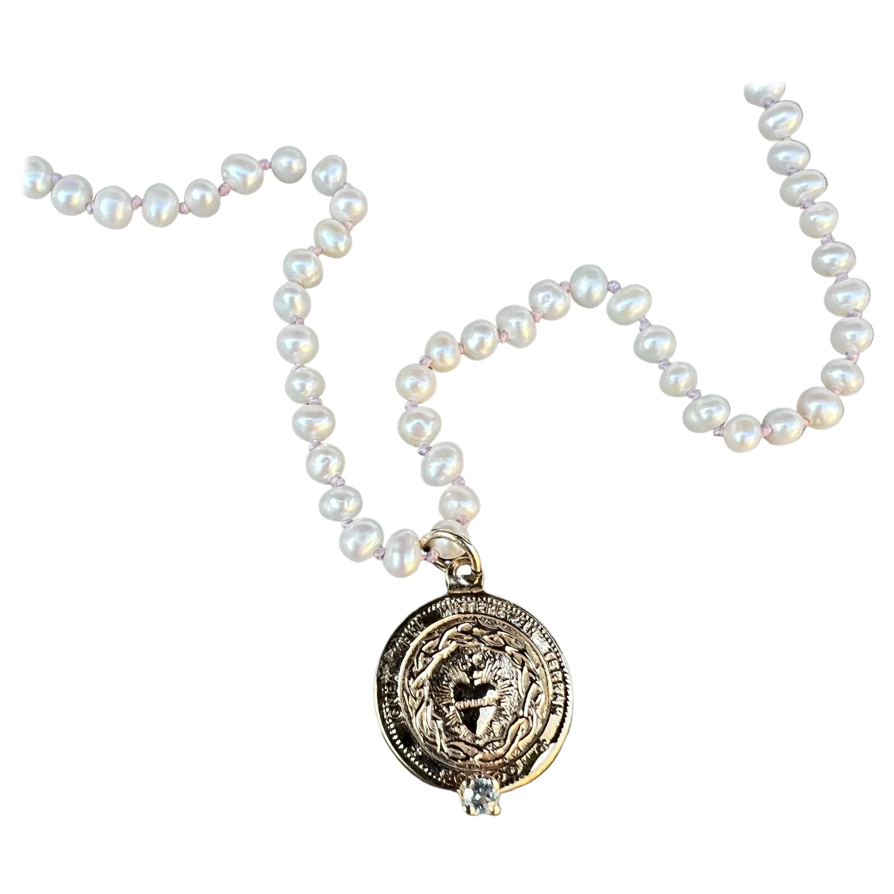 Perlen-Choker-Halskette mit Aquamarin-Herz-Medaille J Dauphin