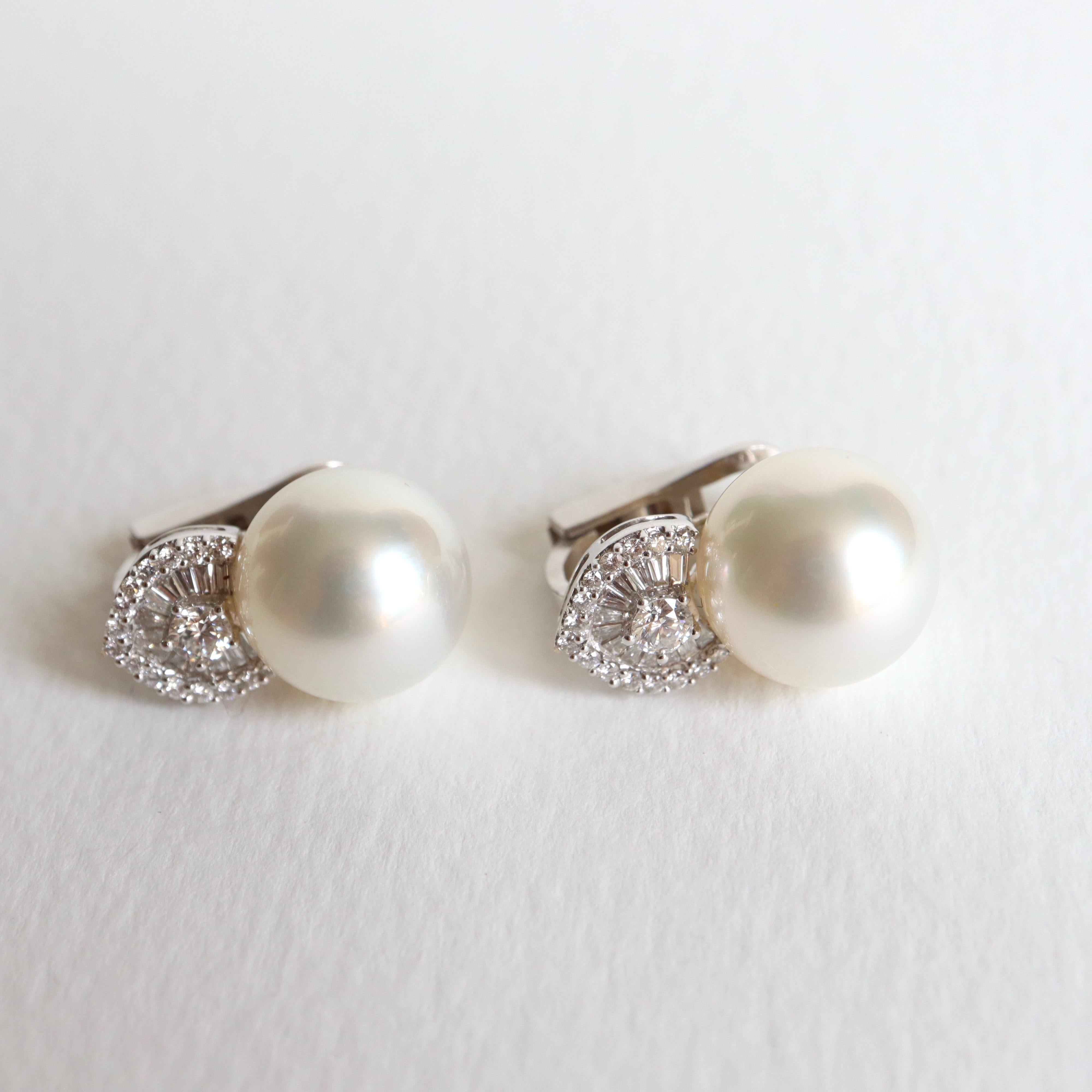 Pearl Clip Earrings 18 Carat White Gold Set with Diamonds For Sale 2