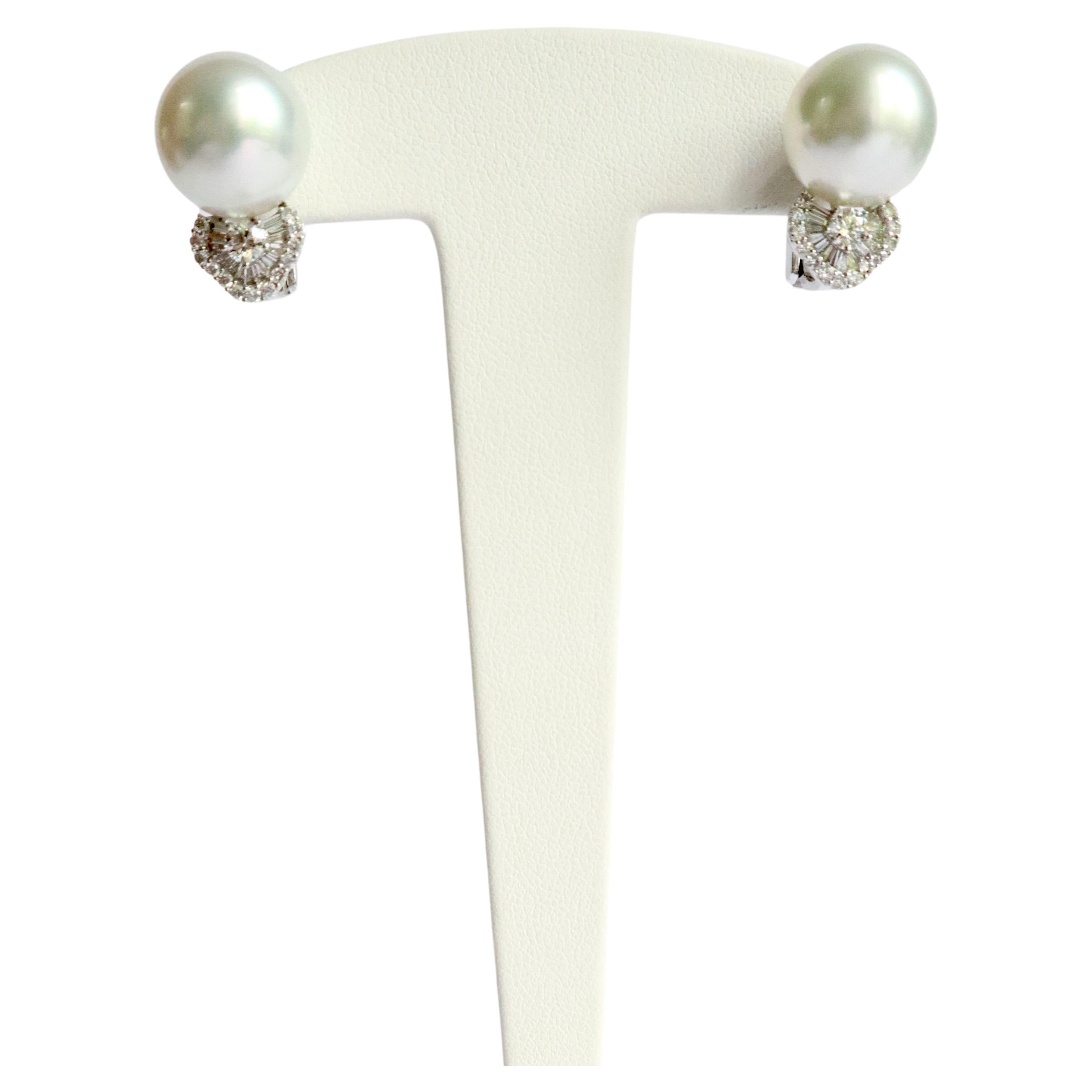 Pearl Clip Earrings 18 Carat White Gold Set with Diamonds For Sale