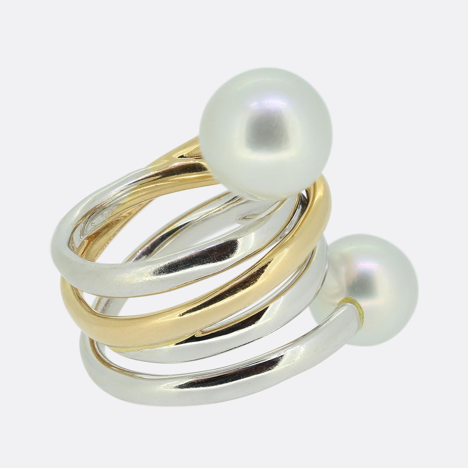 Perle Crossover zweifarbiger Ring (Rundschliff) im Angebot