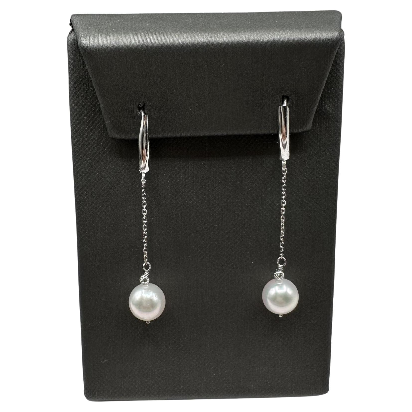 Boucles d'oreilles pendantes en or blanc 14kt - perles d'eau douce de 8mm, nouvelles en vente