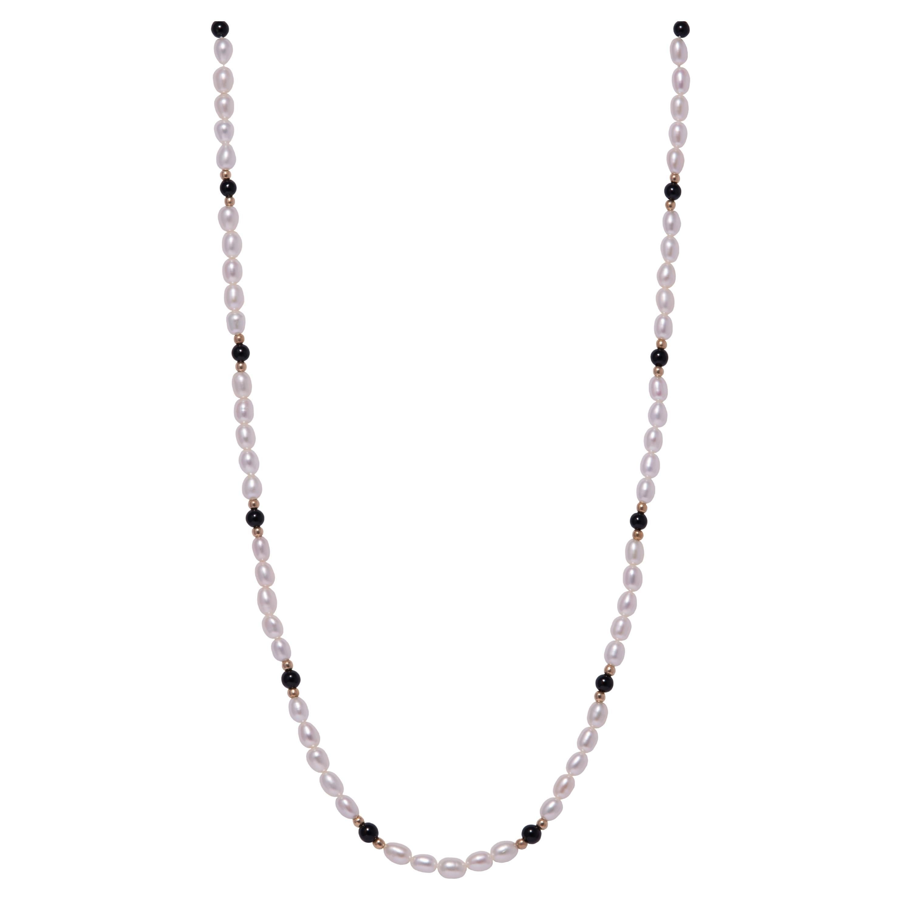 Collier de perles d'eau douce et onyx, plaqué or et acier inoxydable