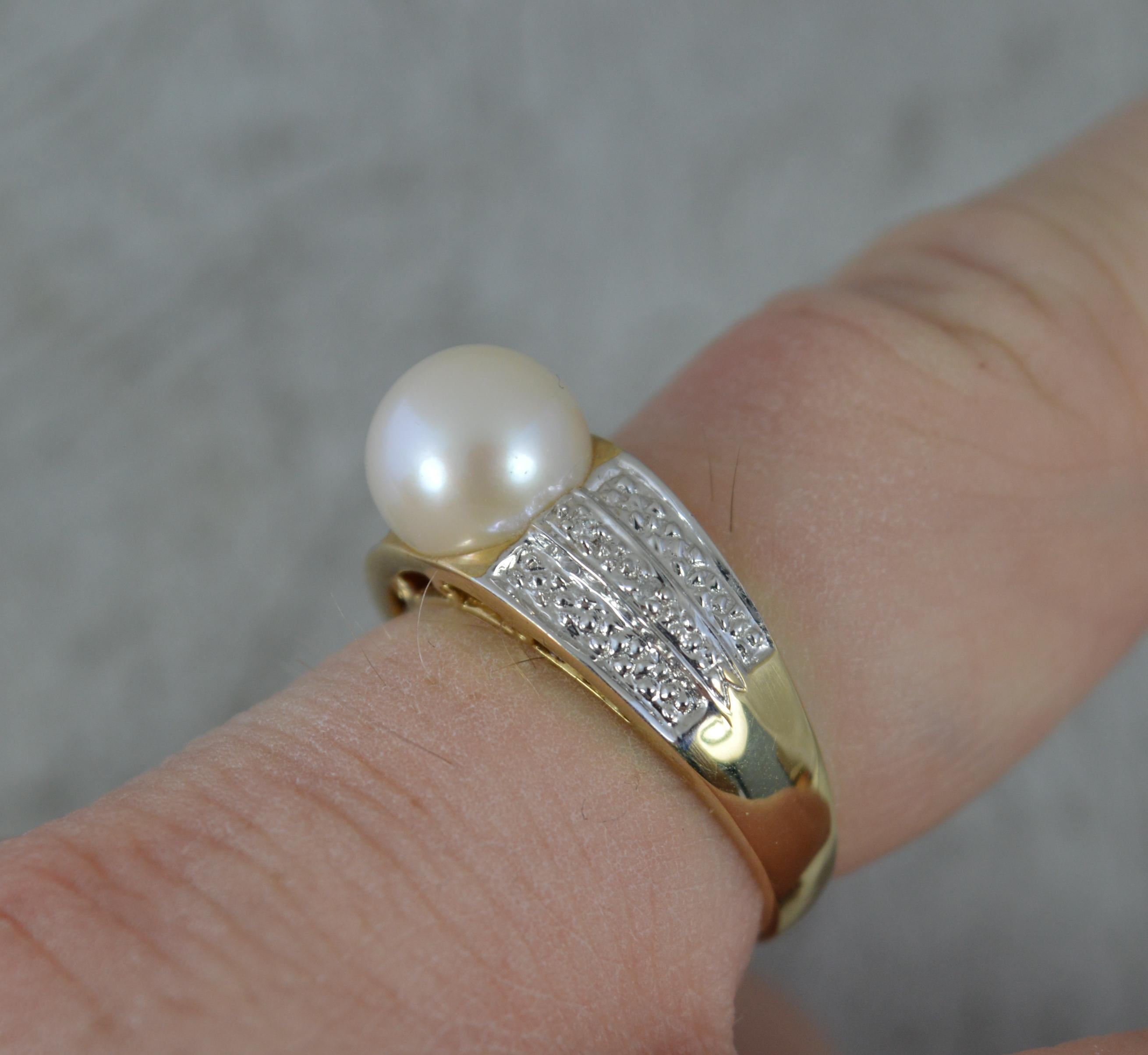 Taille ronde Bague en or 14ct avec diamant et perle en vente