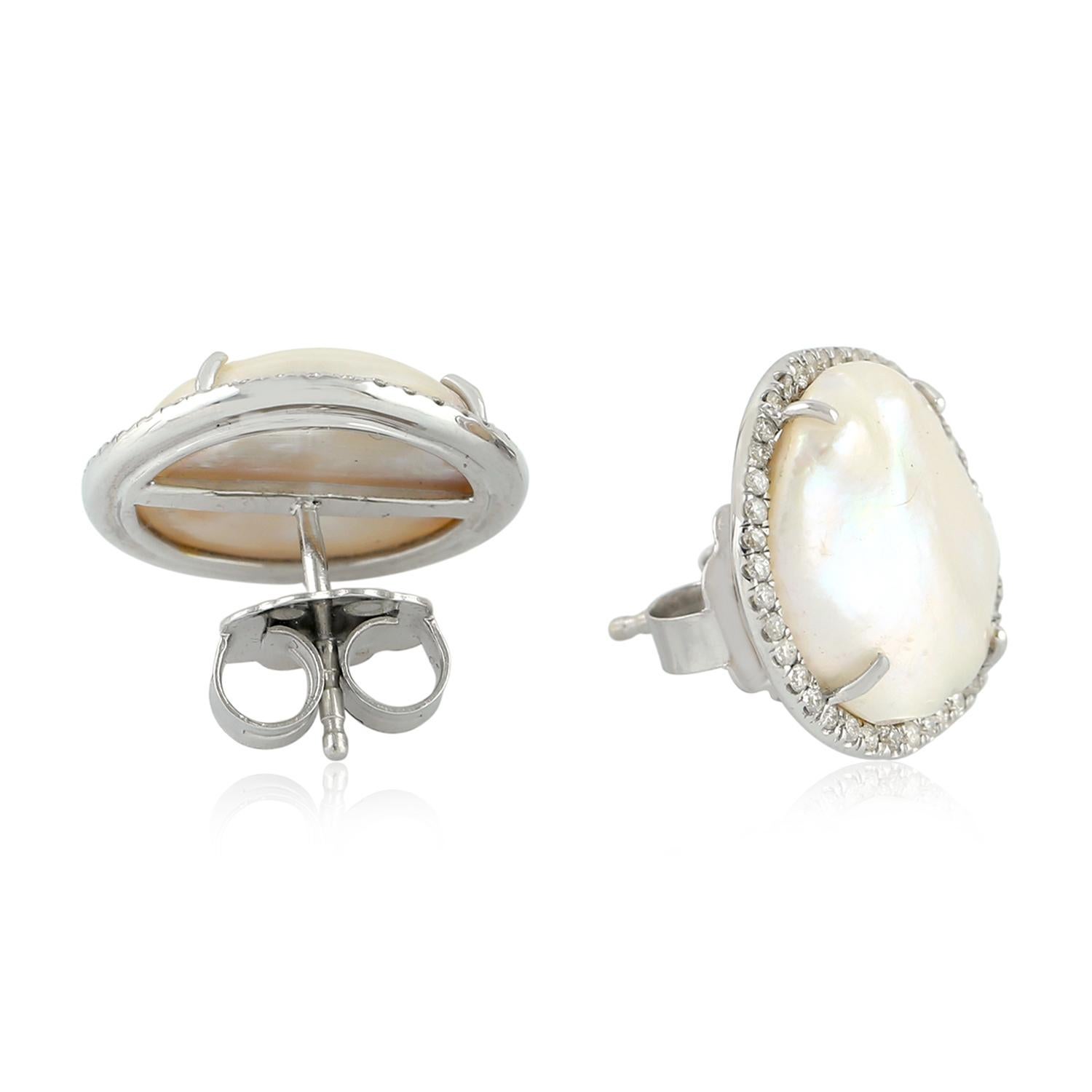 Modern Pearl Diamond 18 Karat Gold Stud Earrings For Sale