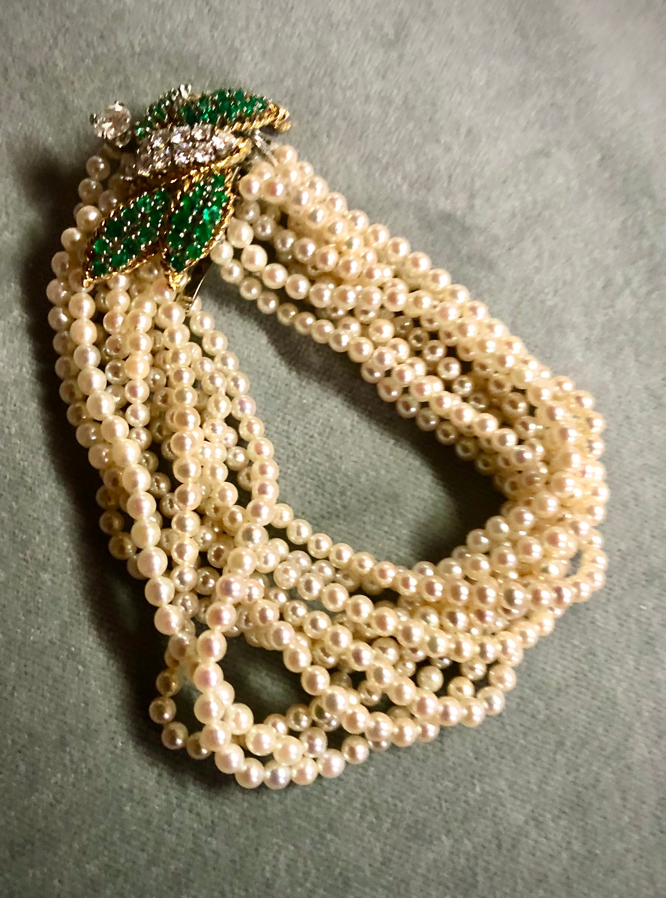 Dopoguerra Bracciale di perle, diamanti e smeraldi in vendita