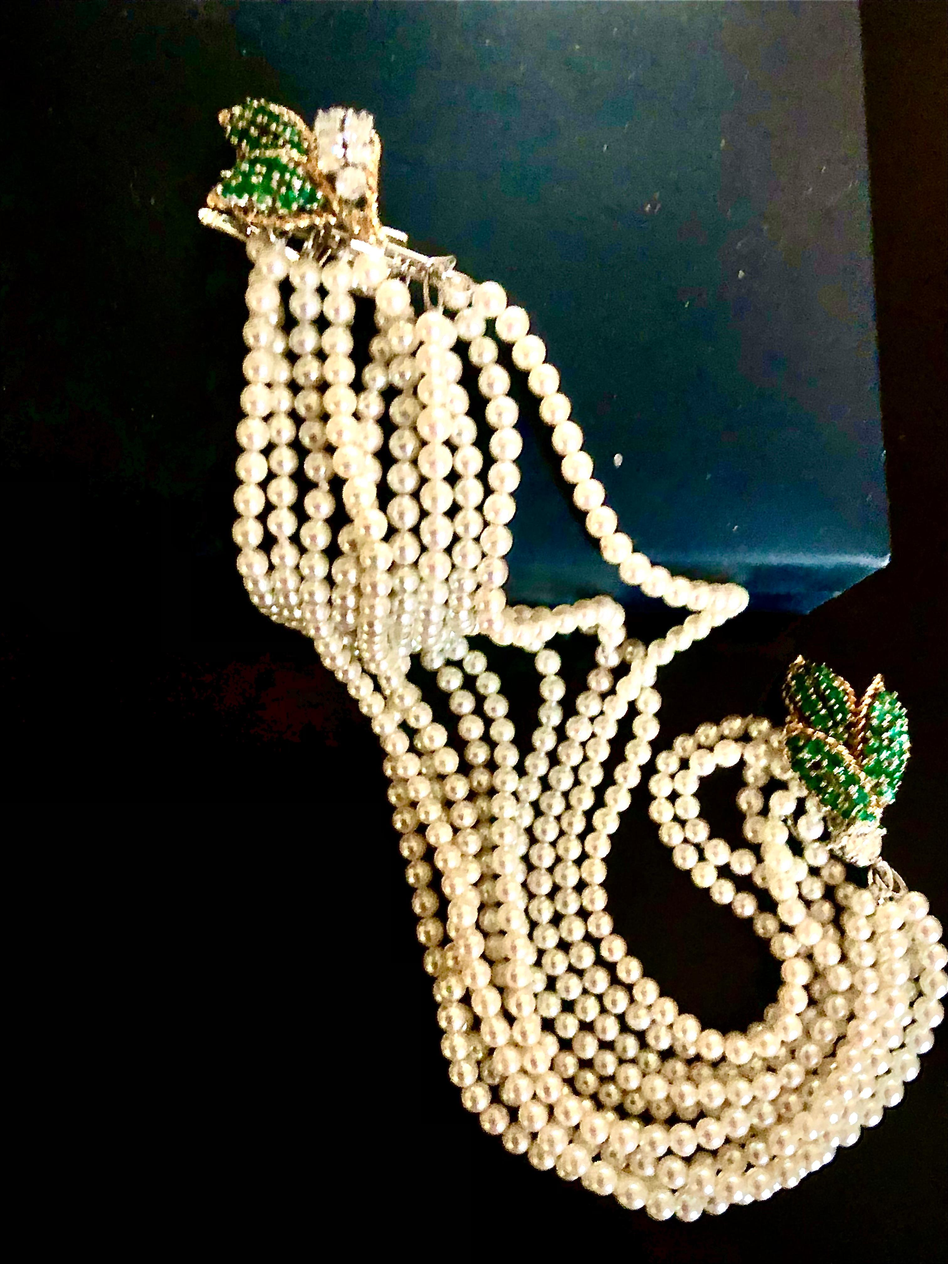 Pearl diamond and emerald bracelet In Excellent Condition For Sale In New Orleans, LA