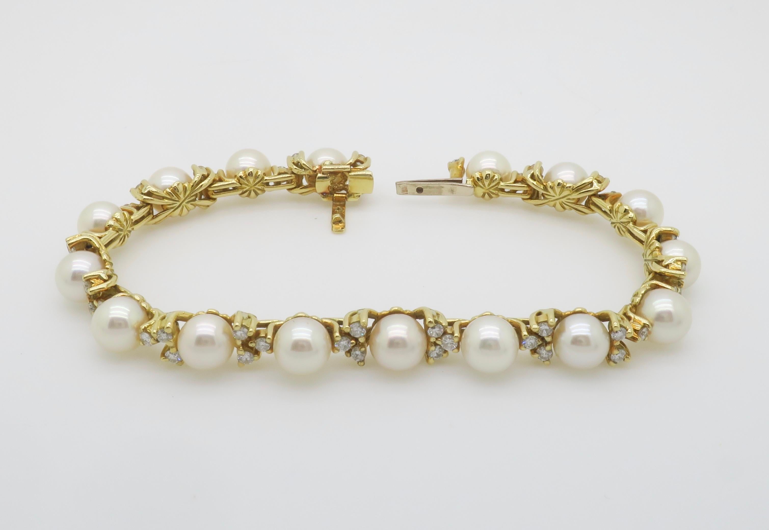 Pulsera de Perlas y Diamantes de Oro Amarillo de 18k en venta 6