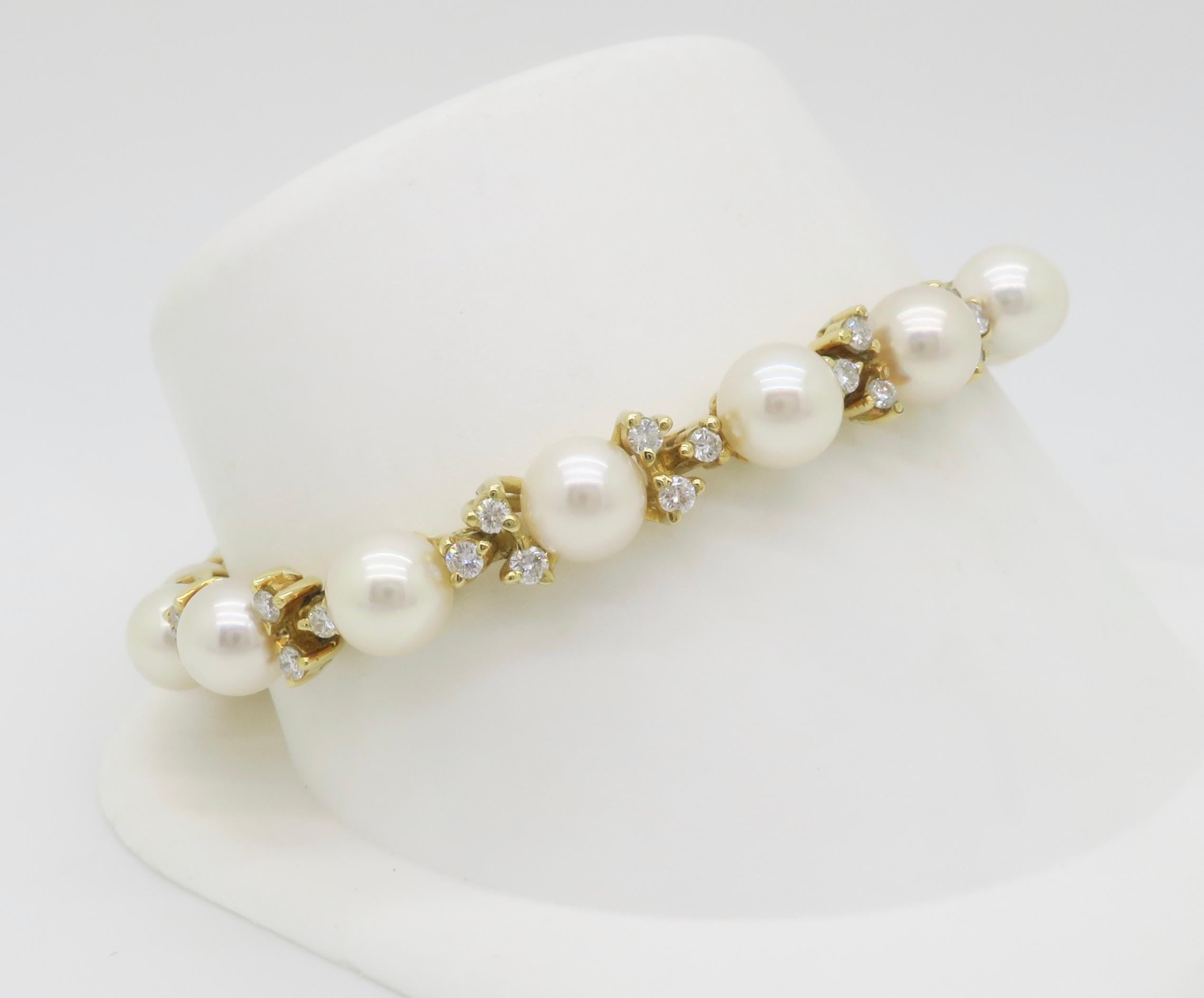 Pulsera de Perlas y Diamantes de Oro Amarillo de 18k en venta 1