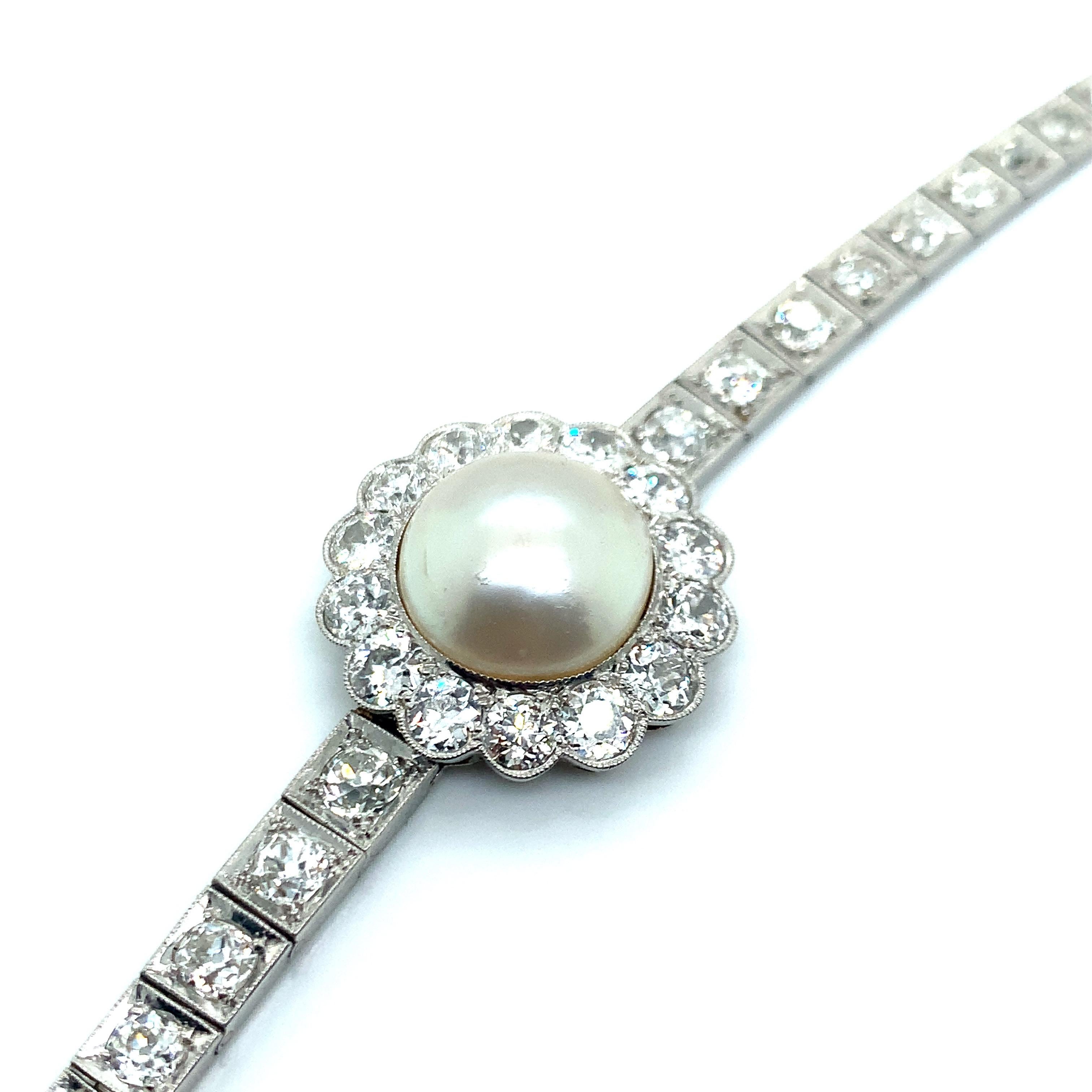 Pearl Diamond Bracelet In Excellent Condition For Sale In New York, NY