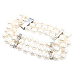 Bracelet en or blanc 18k avec perles et diamants