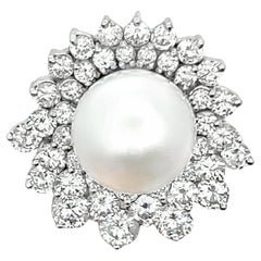 Anello cocktail con perle e diamanti