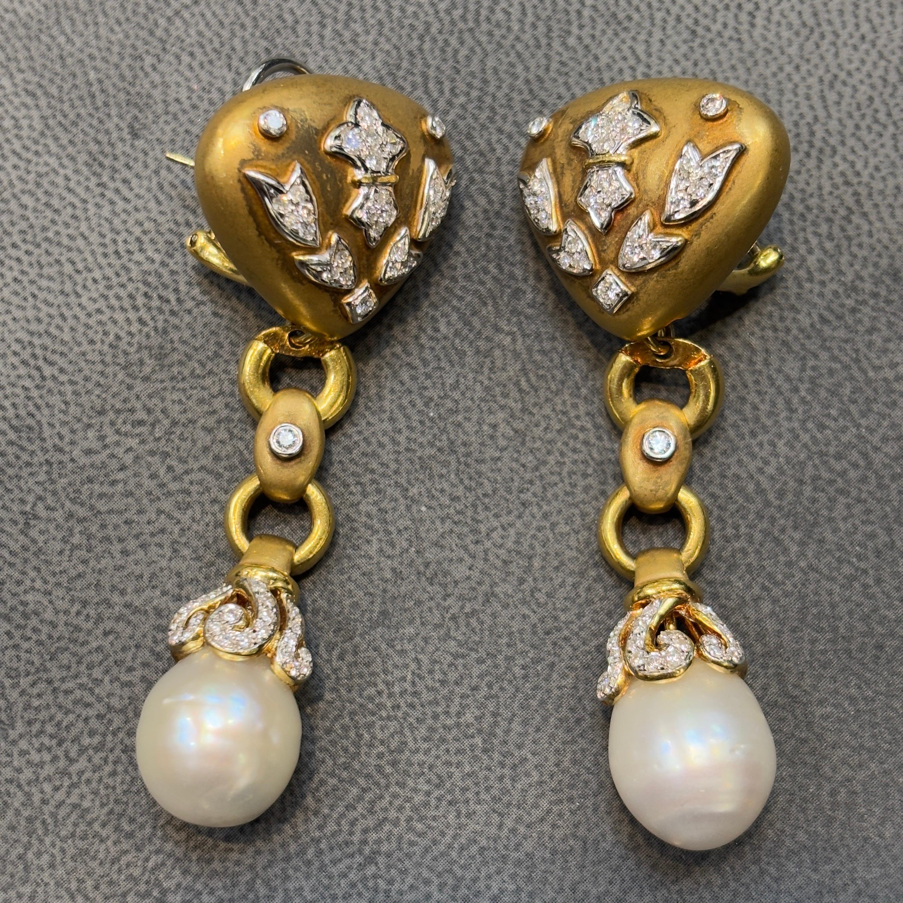 Donna Orecchini giorno e notte con perle e diamanti in vendita