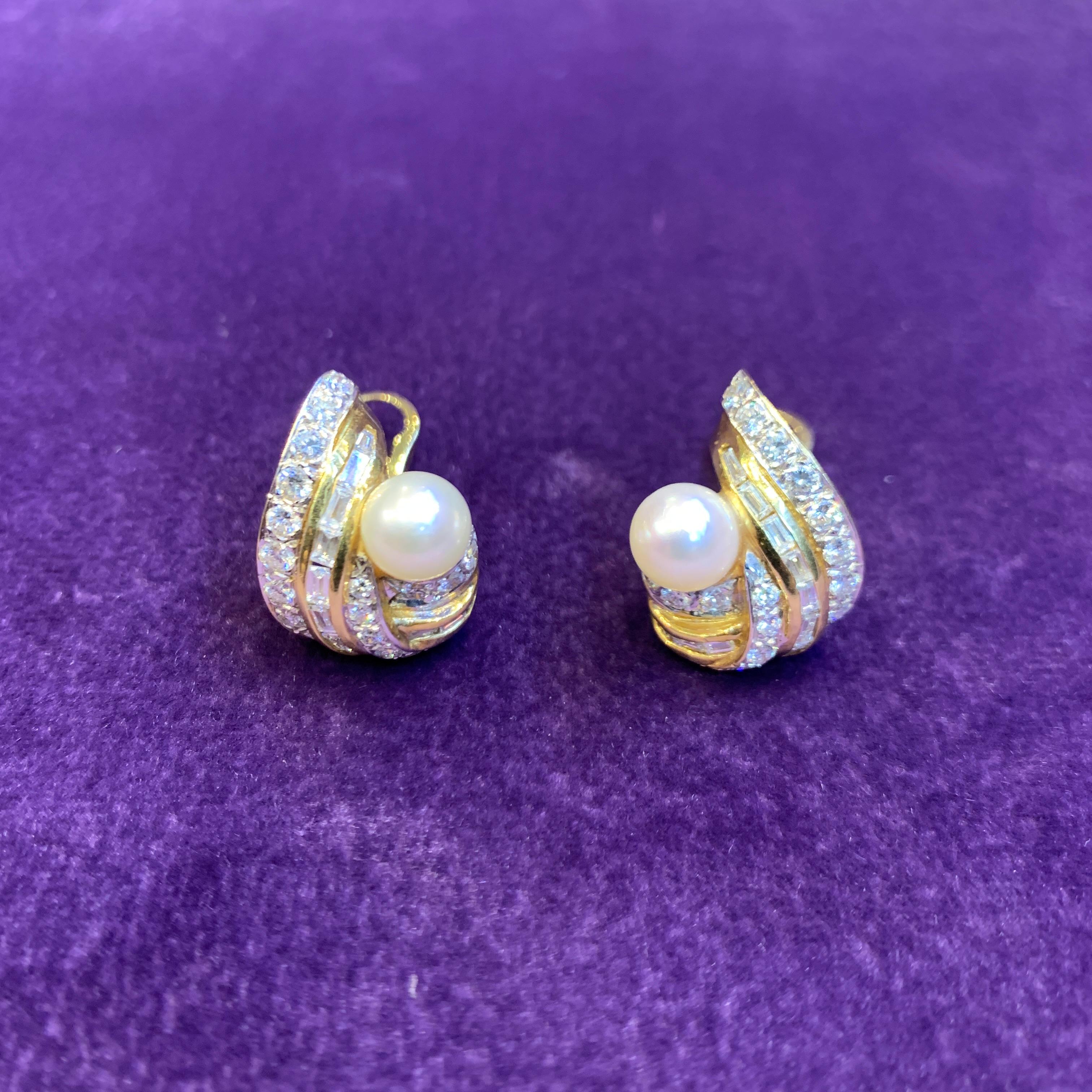 Pearl & Diamond Earrings In Excellent Condition For Sale In New York, NY