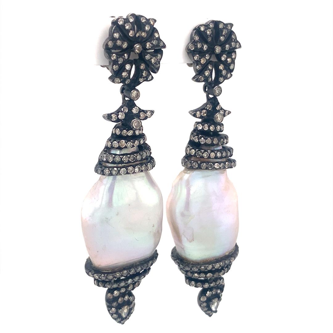 Pearl & Diamond Earrings in Sterling Silver In New Condition For Sale In New York, NY