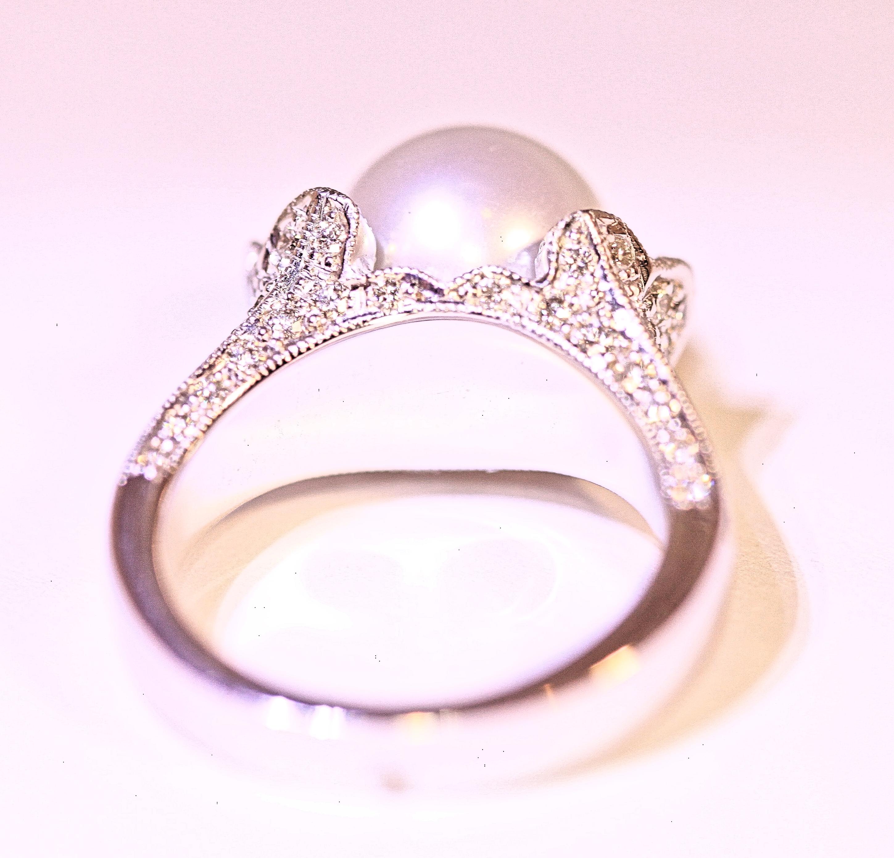 Round Cut Pearl Diamond Fashion Ring Cocktail Ring 14 Karat White Gold For Sale