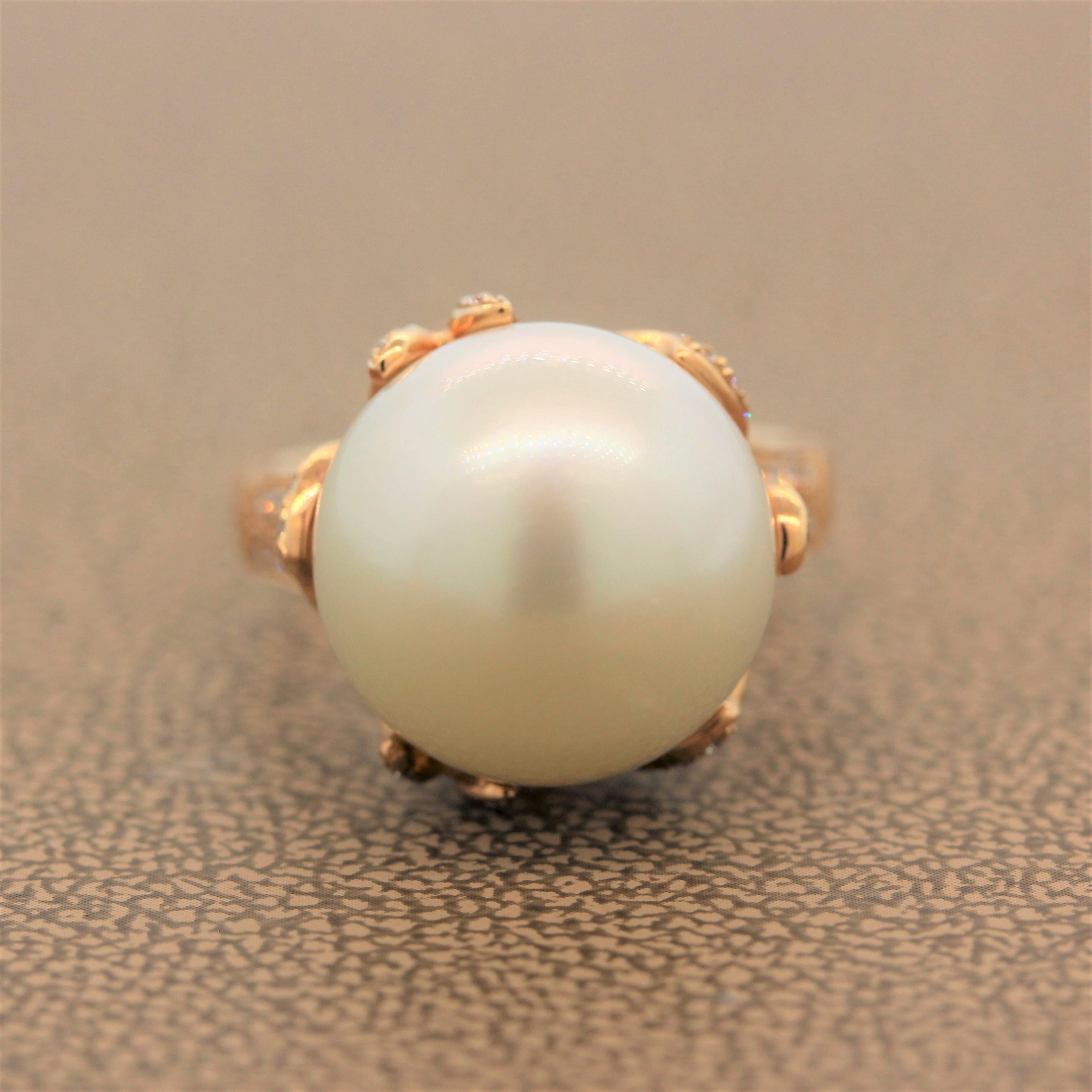 Pearl Diamond Gold Ring In New Condition For Sale In Beverly Hills, CA