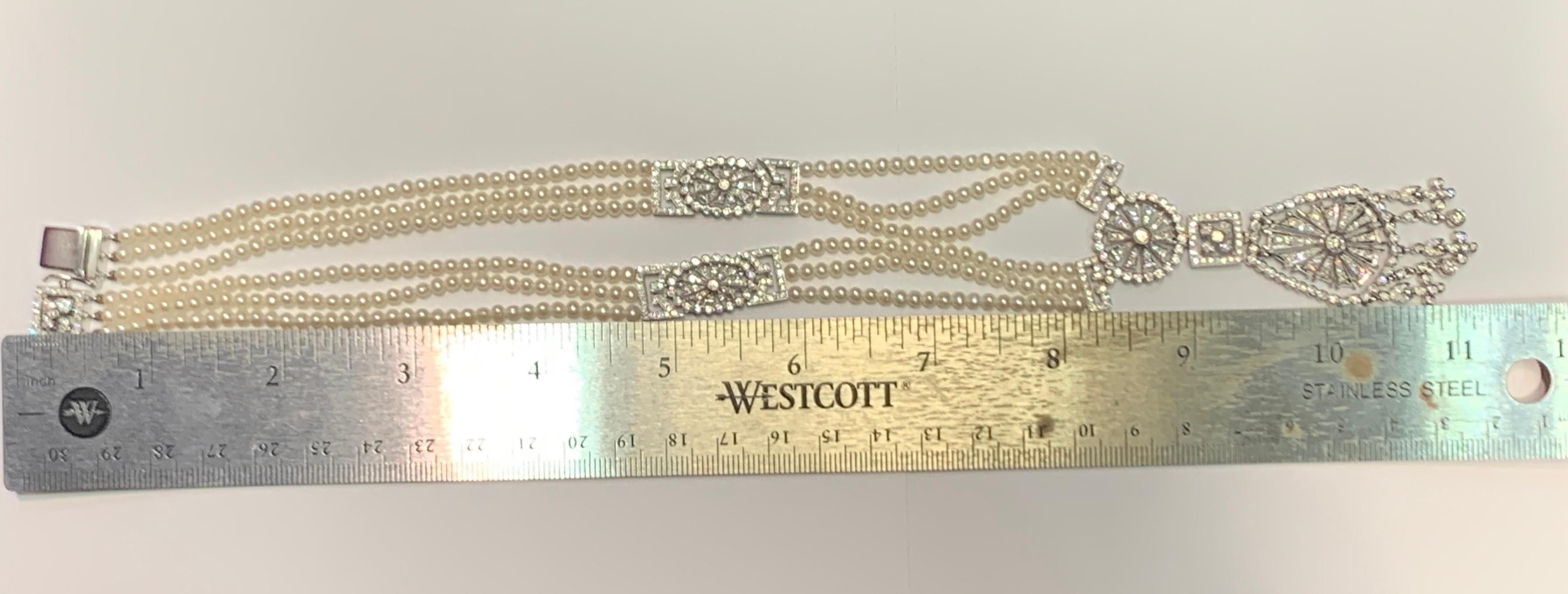 Mehrstrangige Perlen- und Diamanttropfen-Halskette im Angebot 3