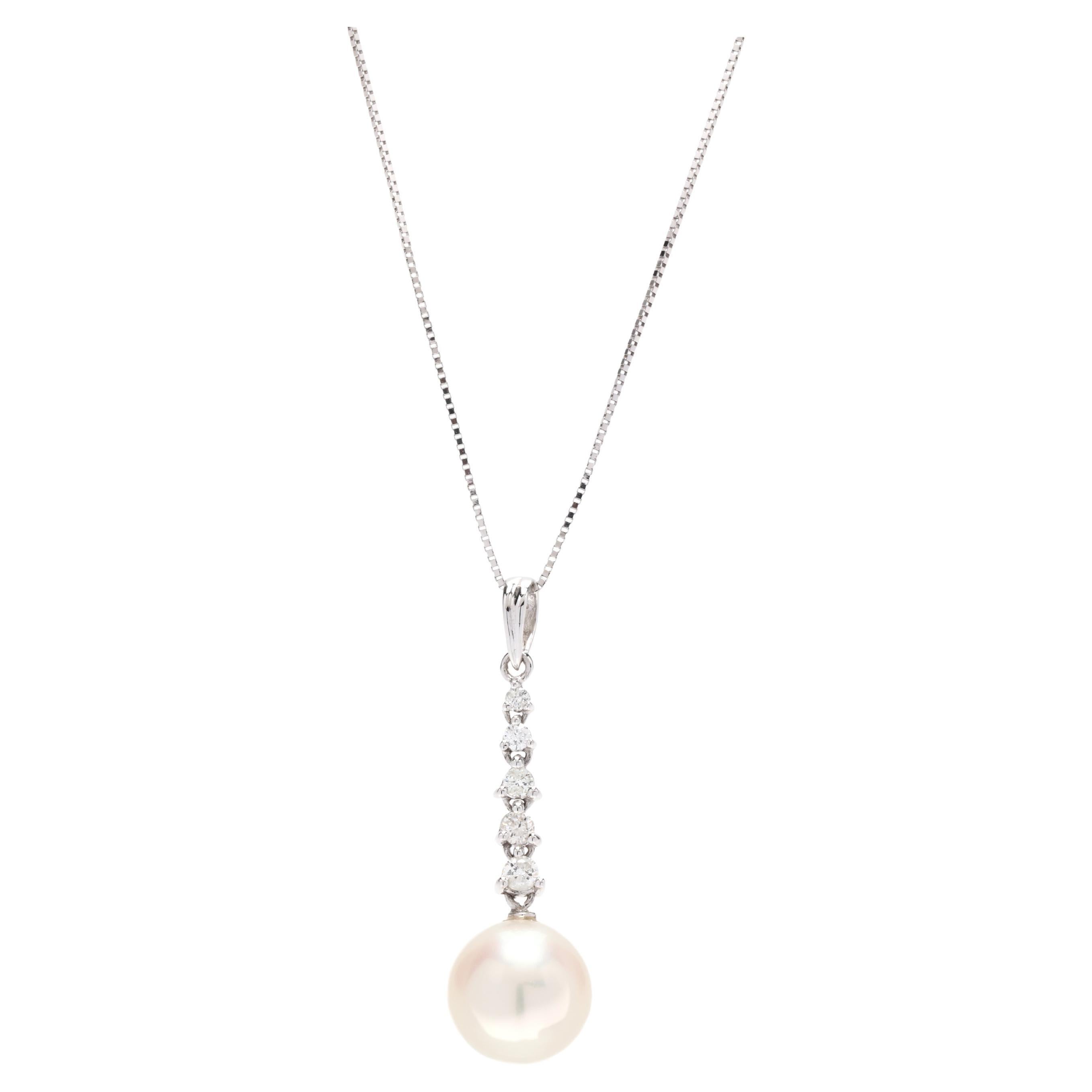 Collier pendentif perle et diamant, or blanc 14K