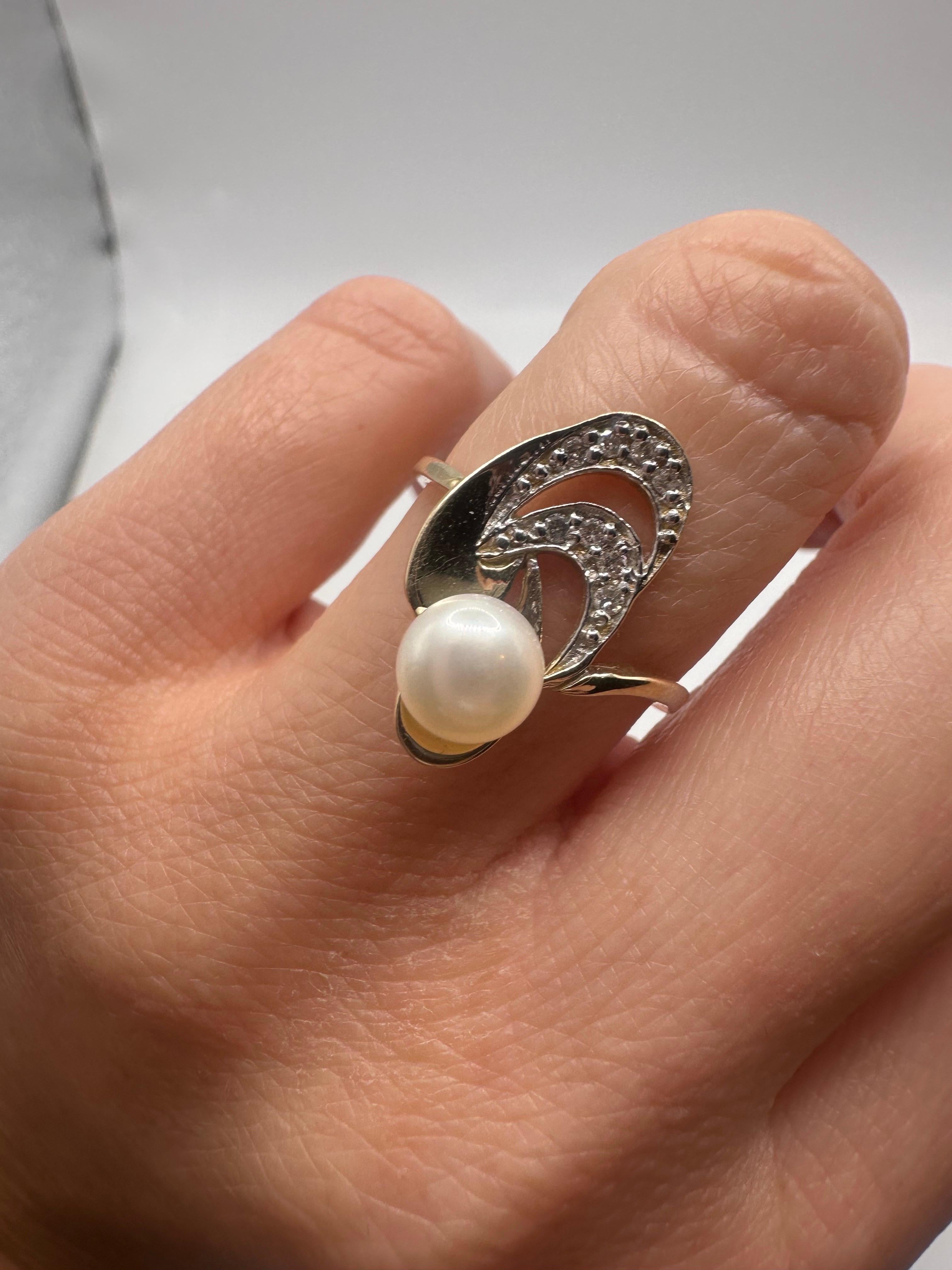 Brilliant Cut Pearl Diamond ring 10KT yellow and white gold Japanese Design For Sale