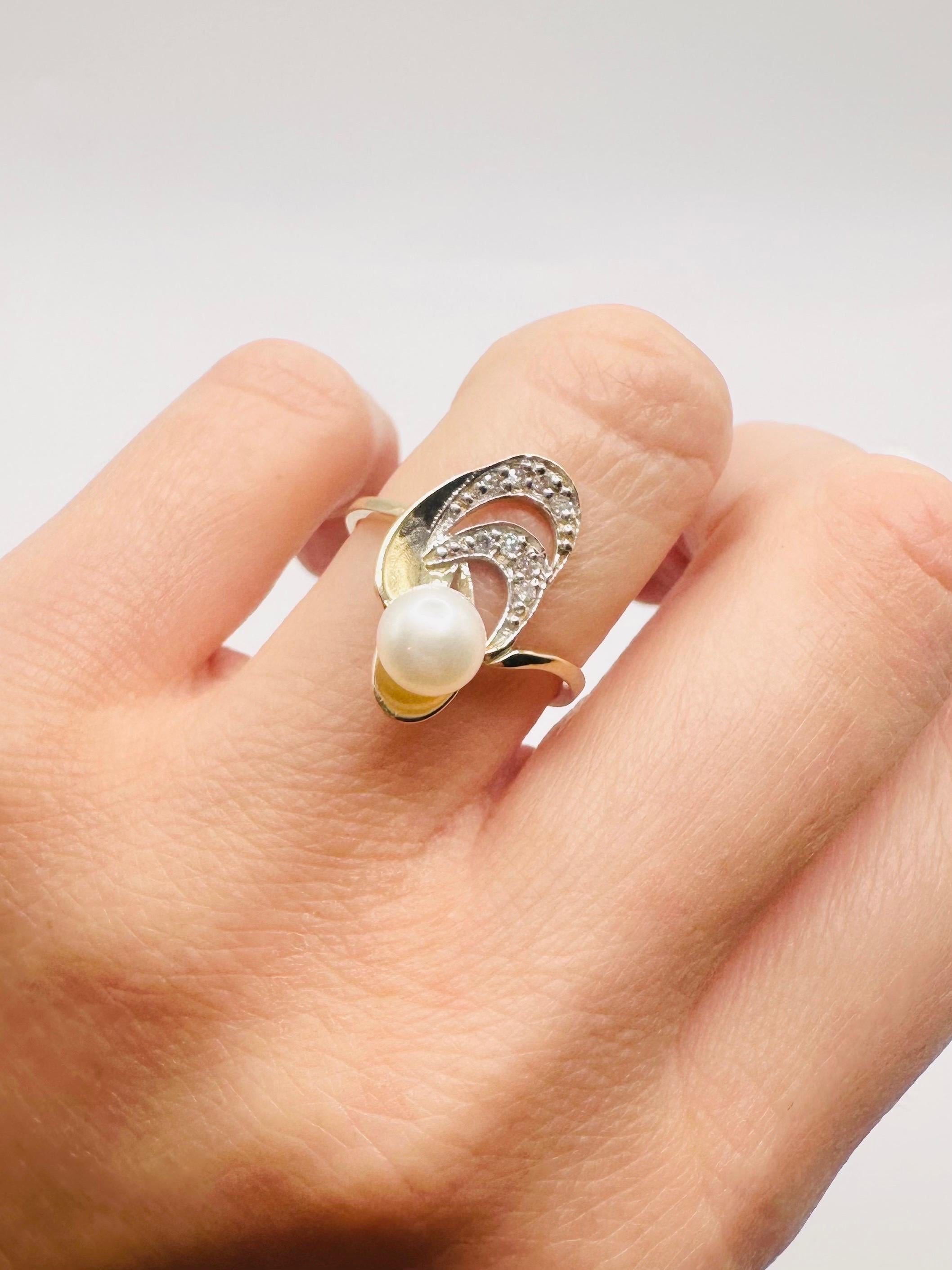 Women's or Men's Pearl Diamond ring 10KT yellow and white gold Japanese Design For Sale