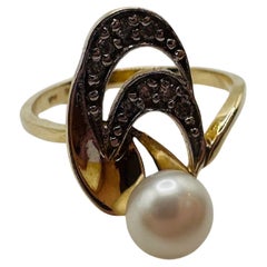 Pearl Diamond ring 10KT yellow and white gold Japanese Design