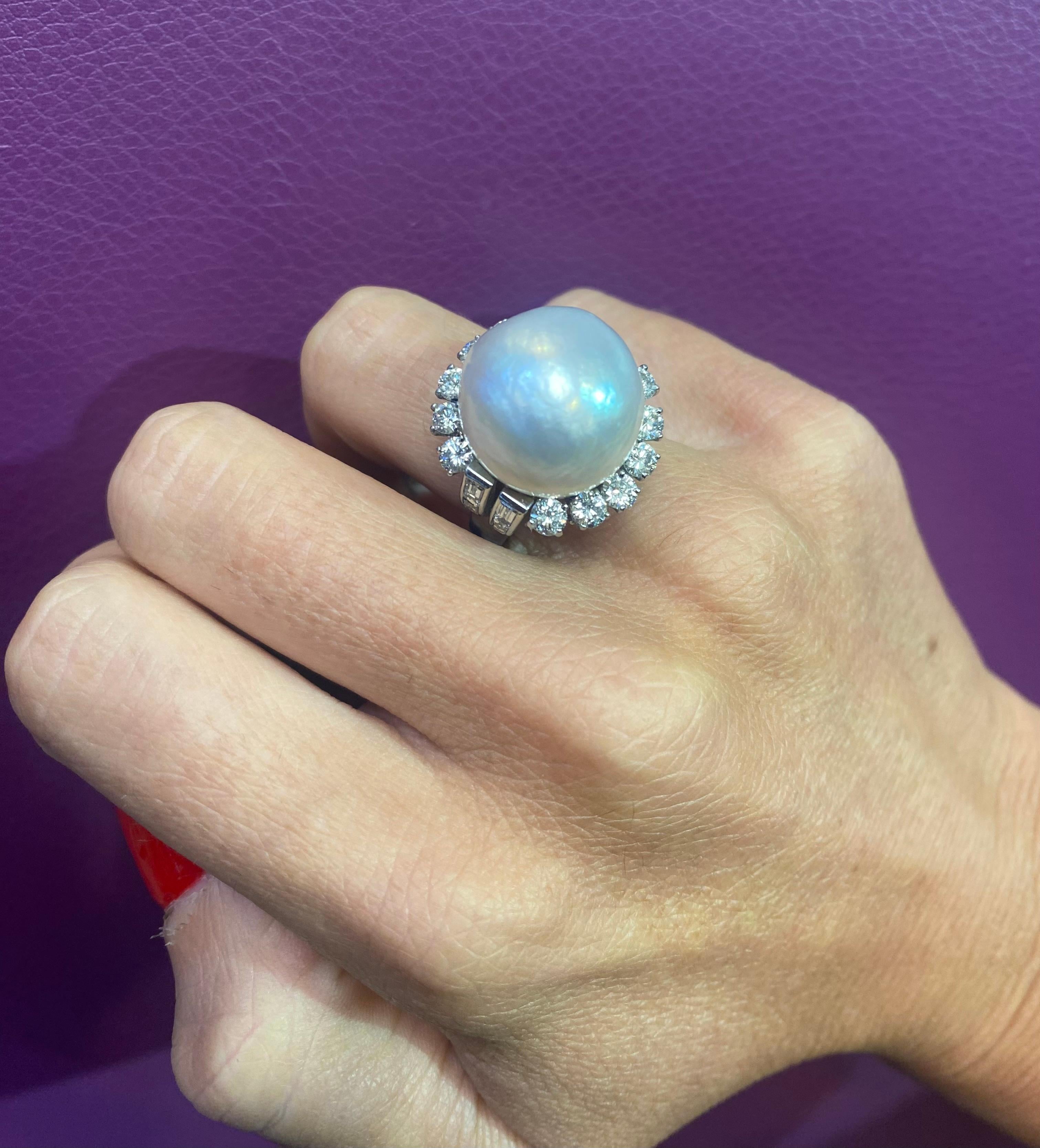 Pearl & Diamond Ring In Excellent Condition For Sale In New York, NY