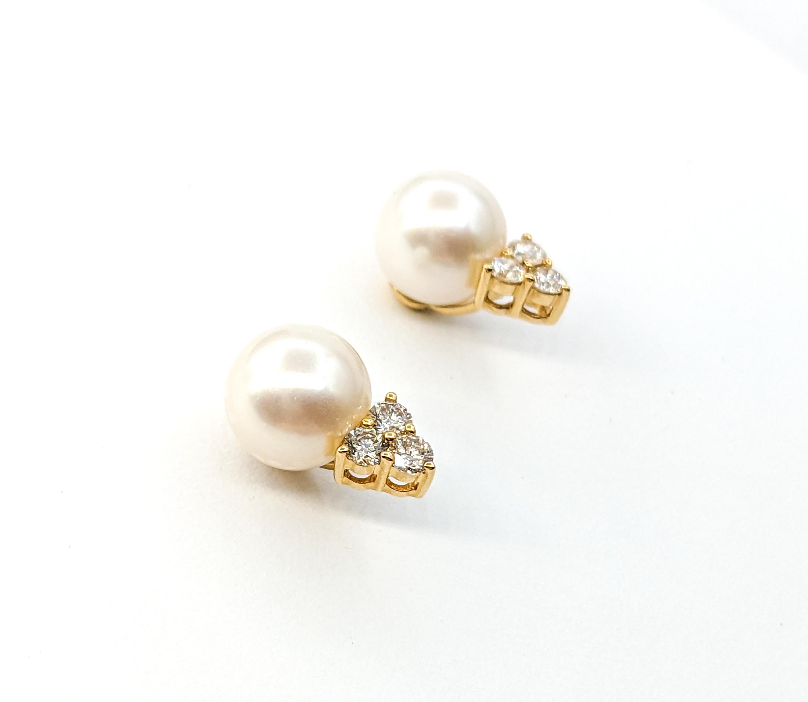 Pearl & Diamond Stud Earrings In Yellow Gold

Introducing these beautiful pearl earrings, crafted in 14ky yellow gold and featuring stud diamonds totaling 0.50ctw. These sparkling diamonds boast SI clarity and a near colorless hue. The earrings are