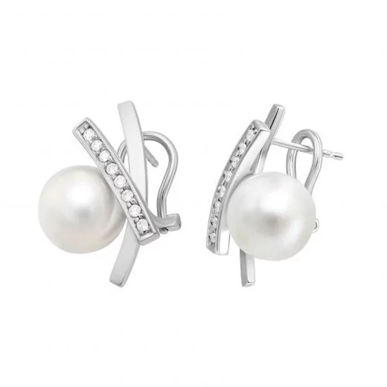 Round Cut Pearl Diamond White Gold Exclusive Earrings for Her For Sale