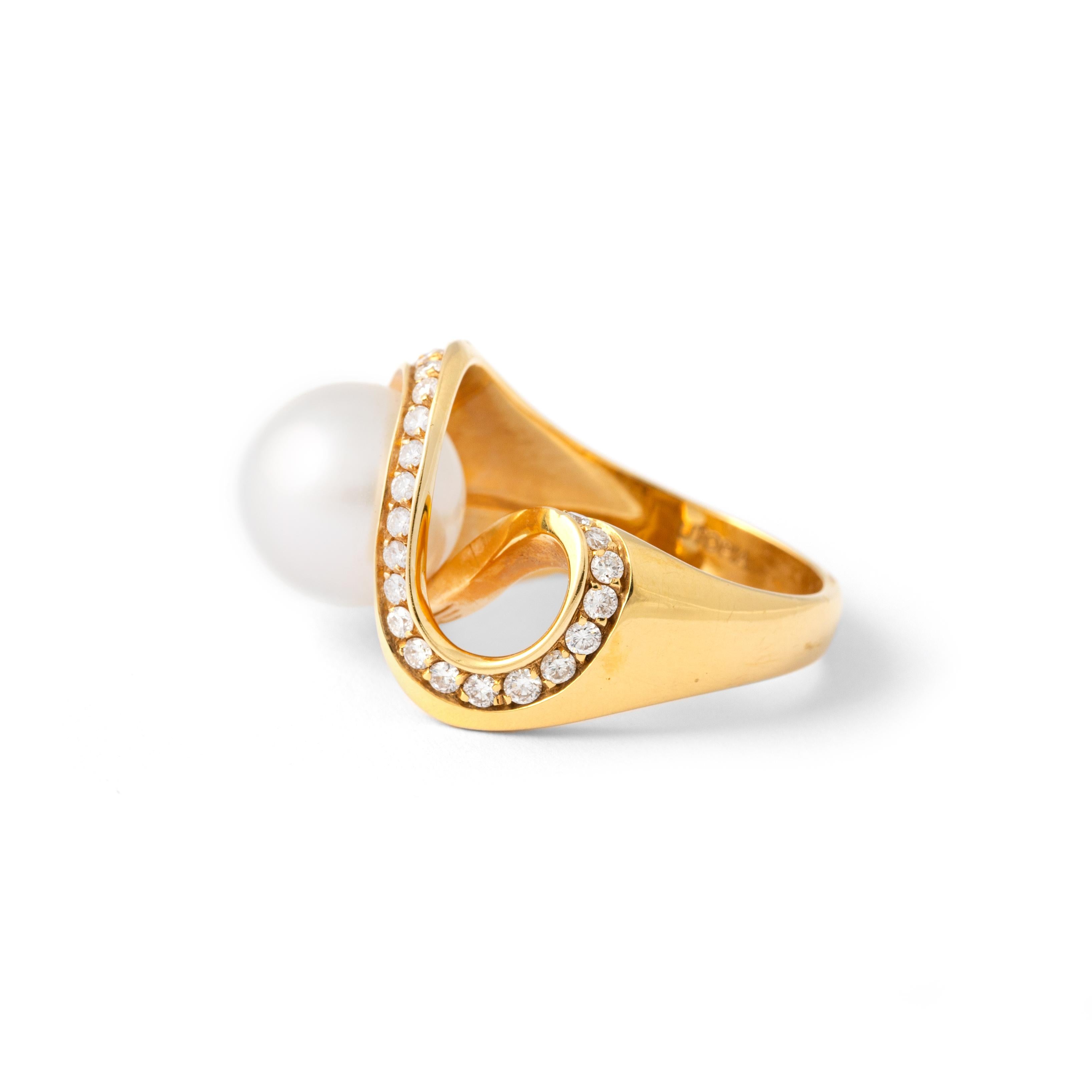 Bague en or jaune 18K avec perle et diamant en vente 1