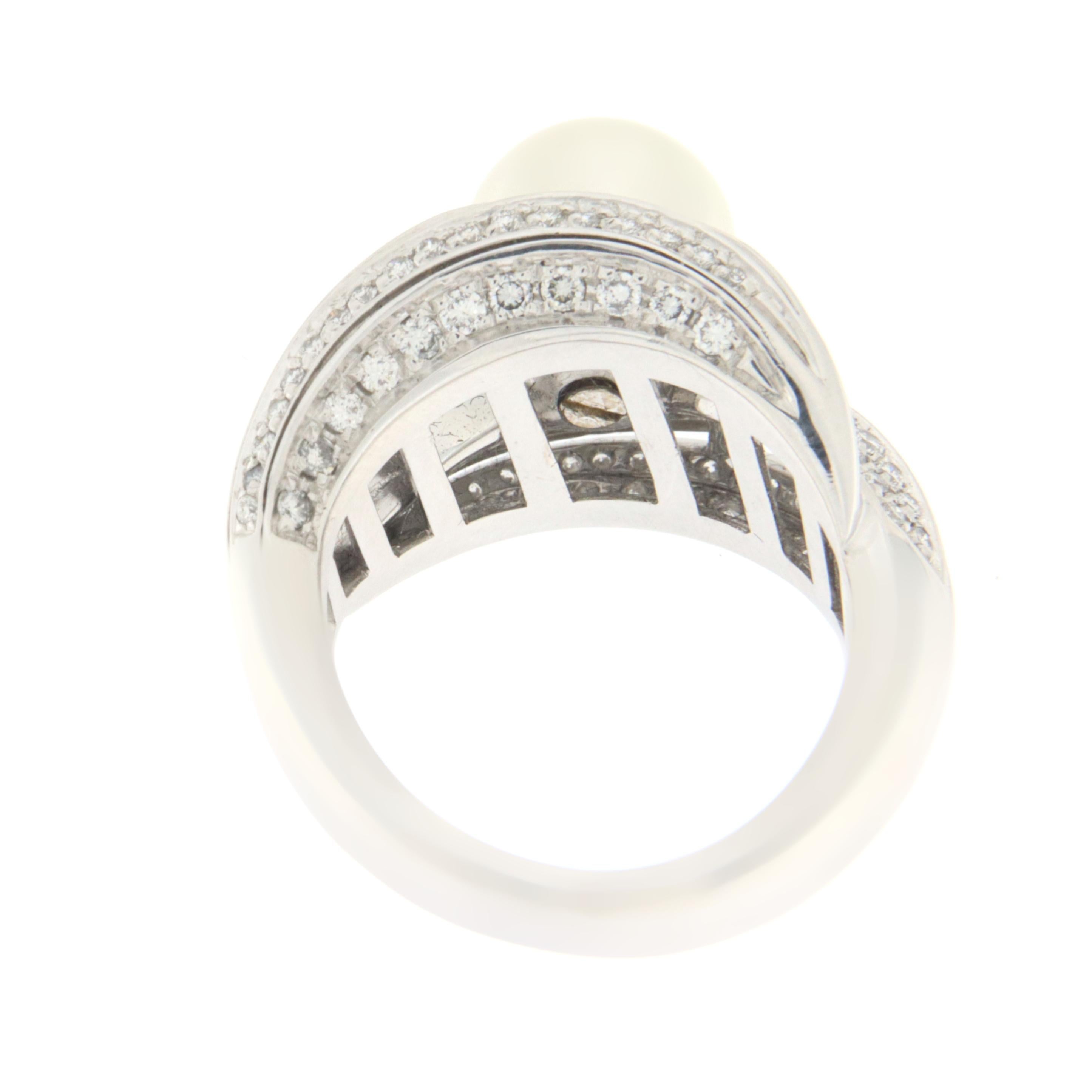 Women's Pearl Diamonds 18 Karat White Gold Band Ring For Sale