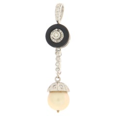 Pearl Diamonds 18 Karat White Gold Pendant Necklace