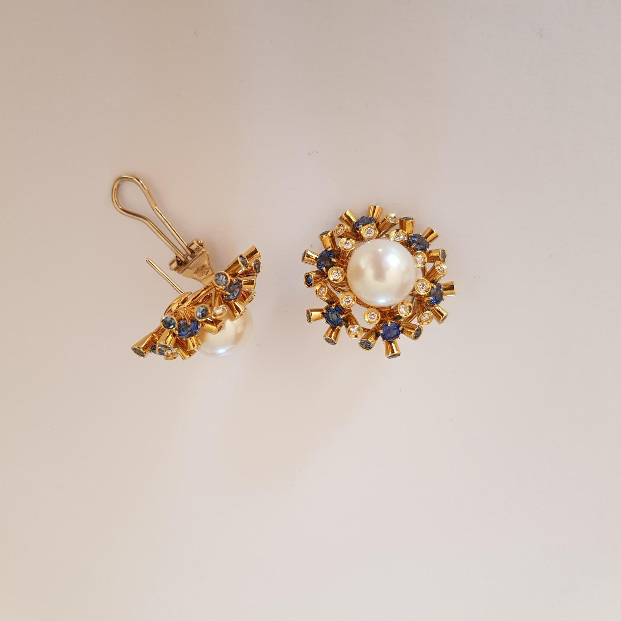 Pearl, Diamonds and Sapphire Clip and Pierced Earrings In New Condition For Sale In Florence, Tuscany