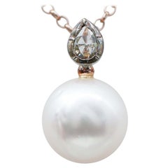 Collana con ciondolo di perle, diamanti, oro rosa e argento