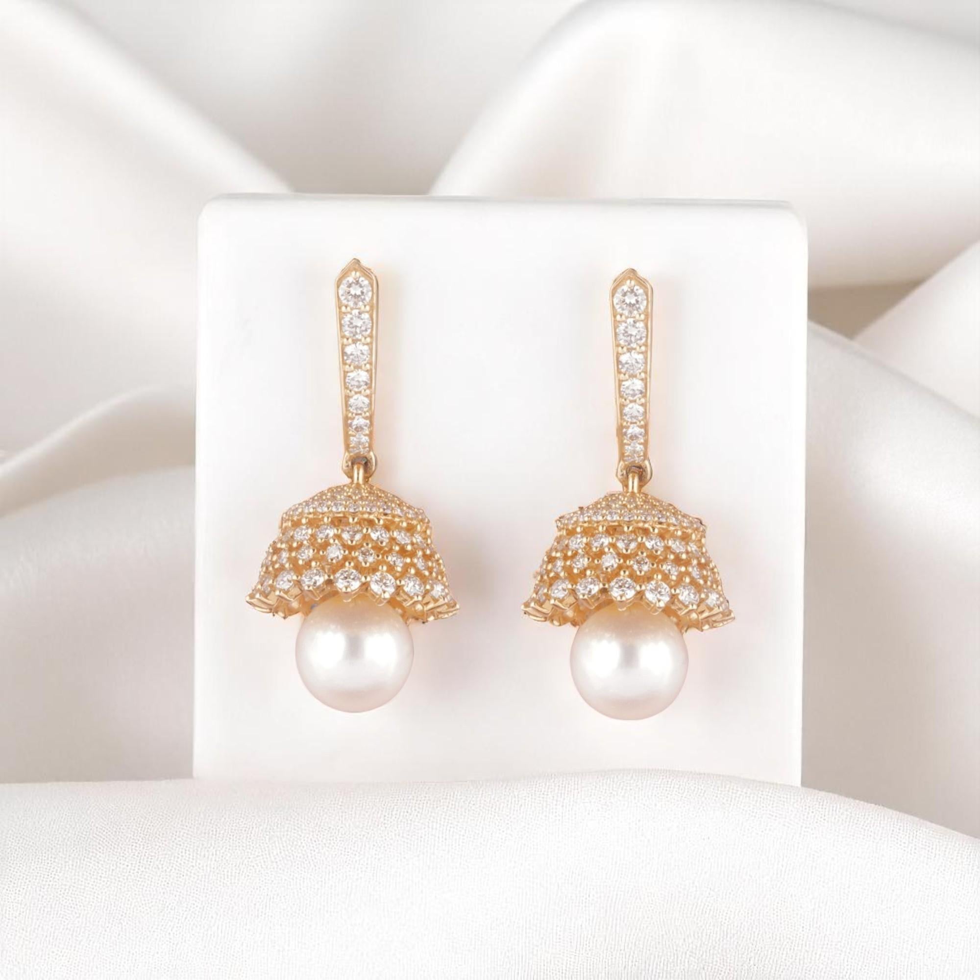 Taglio rotondo Orecchini con perle e diamanti in oro massiccio 14K (certificati) in vendita