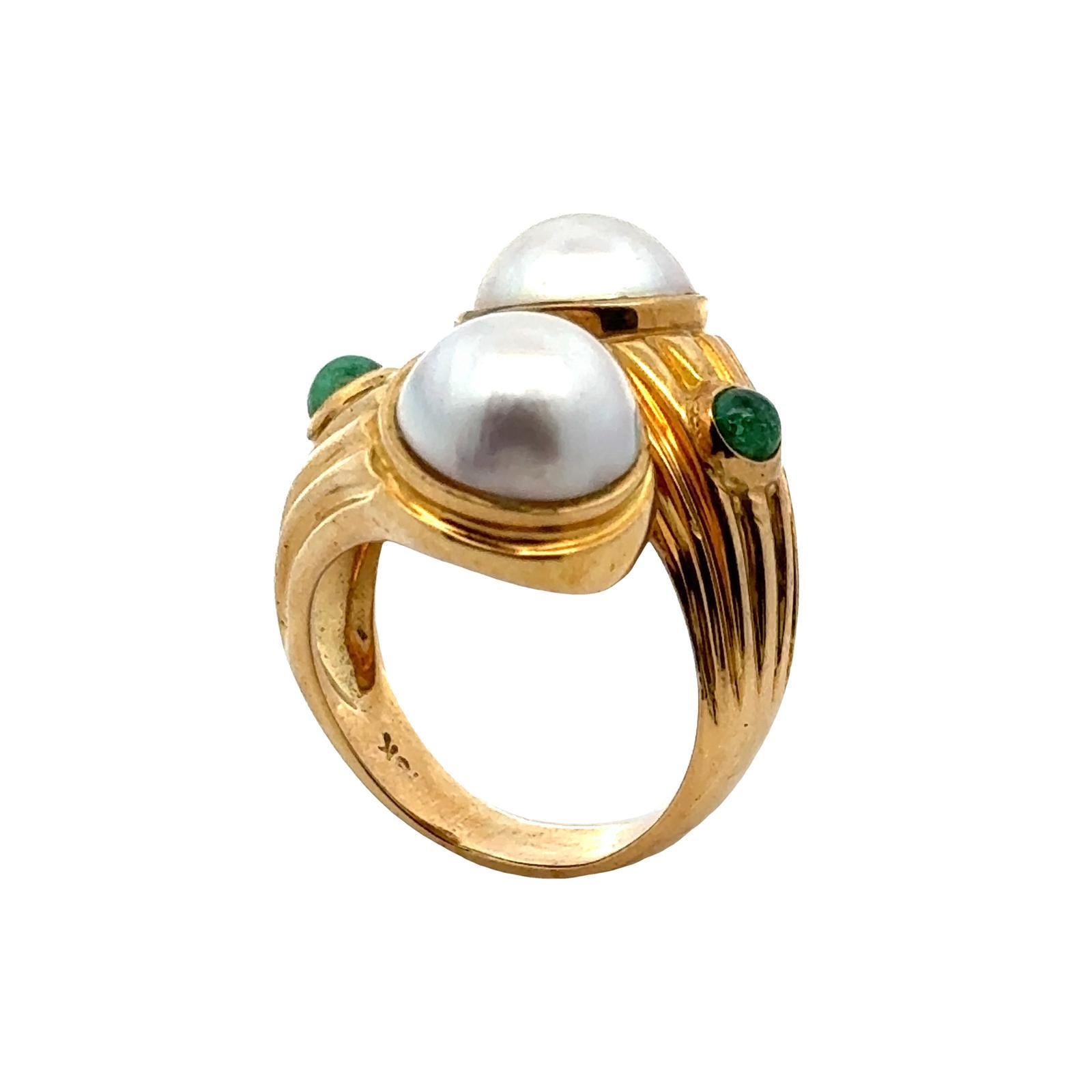 Cabochon Pearl Emerald 18 Karat Yellow Gold Vintage Bypass Ring For Sale