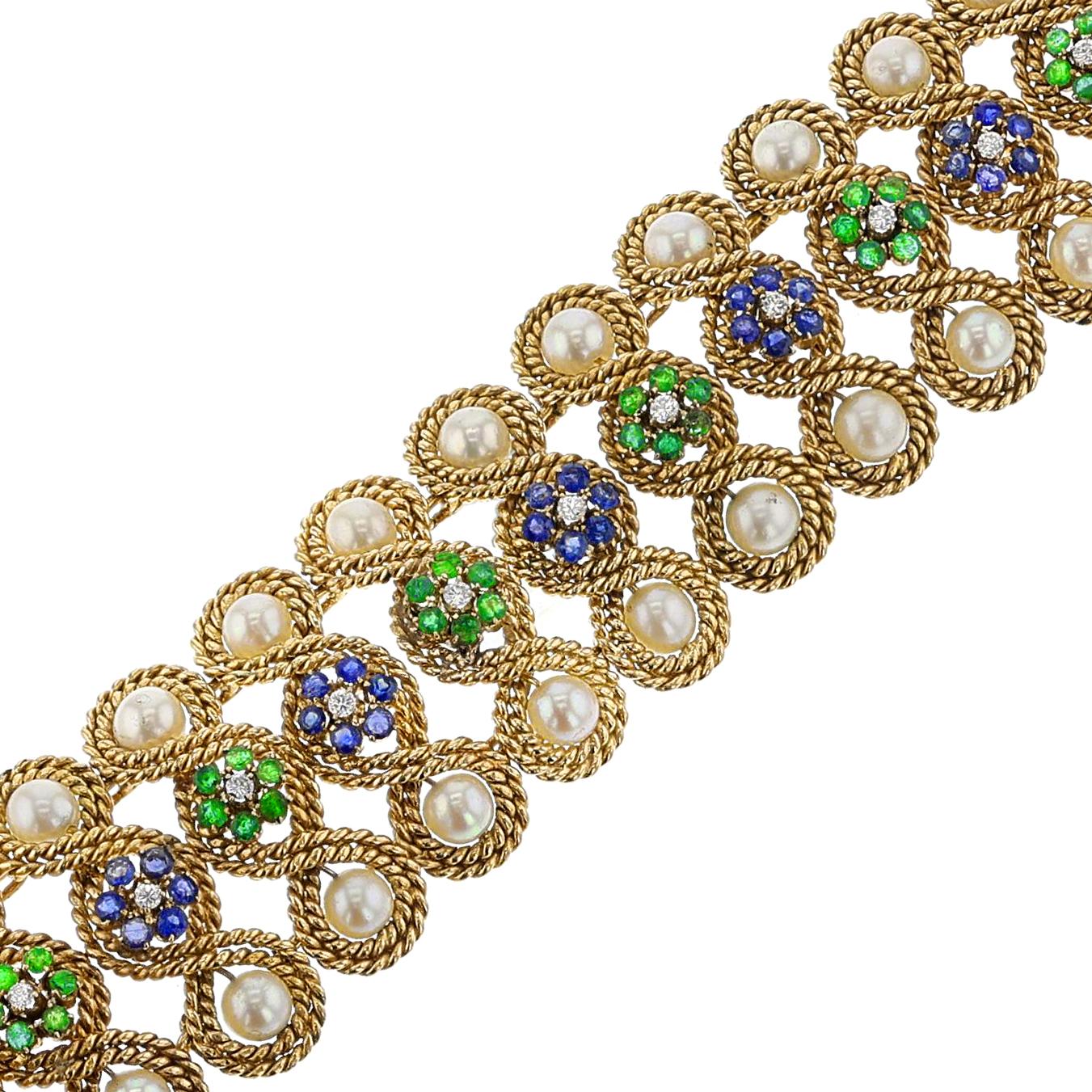 Bracelet en perles, émeraudes, diamants et saphirs, 18k, à motifs de cordes Excellent état - En vente à New York, NY