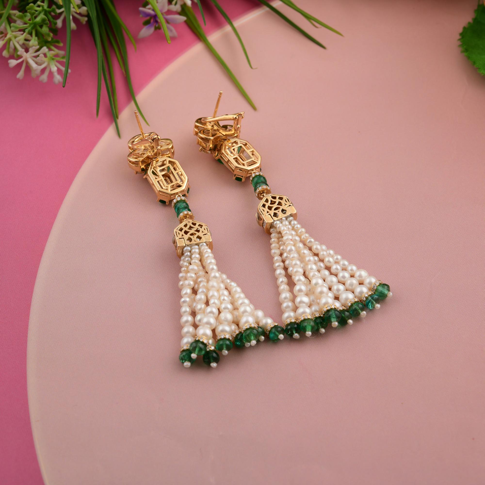 Pearl Emerald Gemstone Long Tassel Earrings with Diamonds 18k Yellow Gold In New Condition For Sale In Diera, Dubai