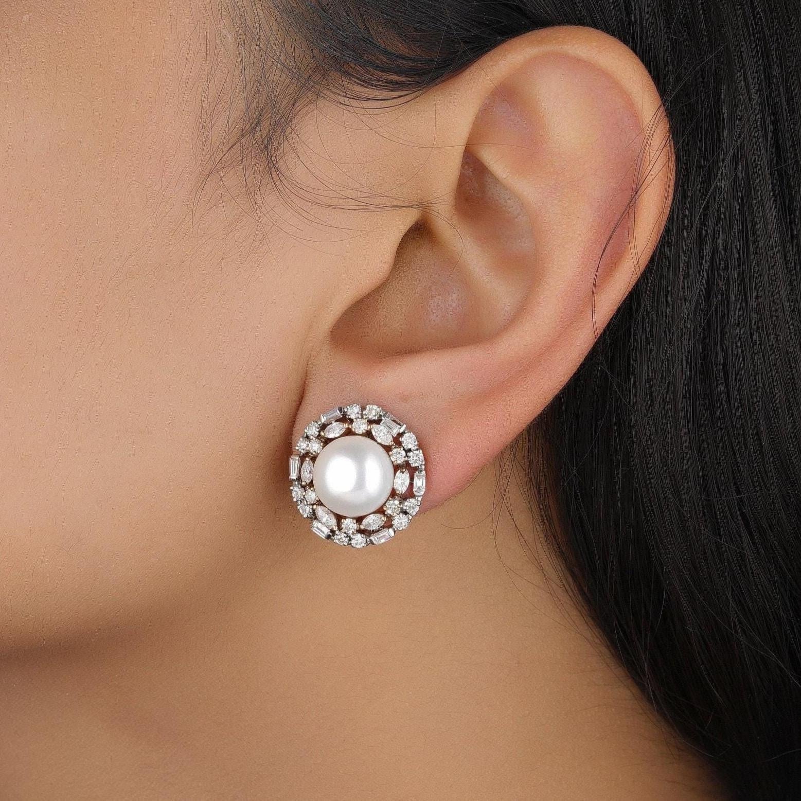 Art déco Pearl Fancy Diamonds Halo Stud Earrings in 14K Solid Gold (Certified) en vente