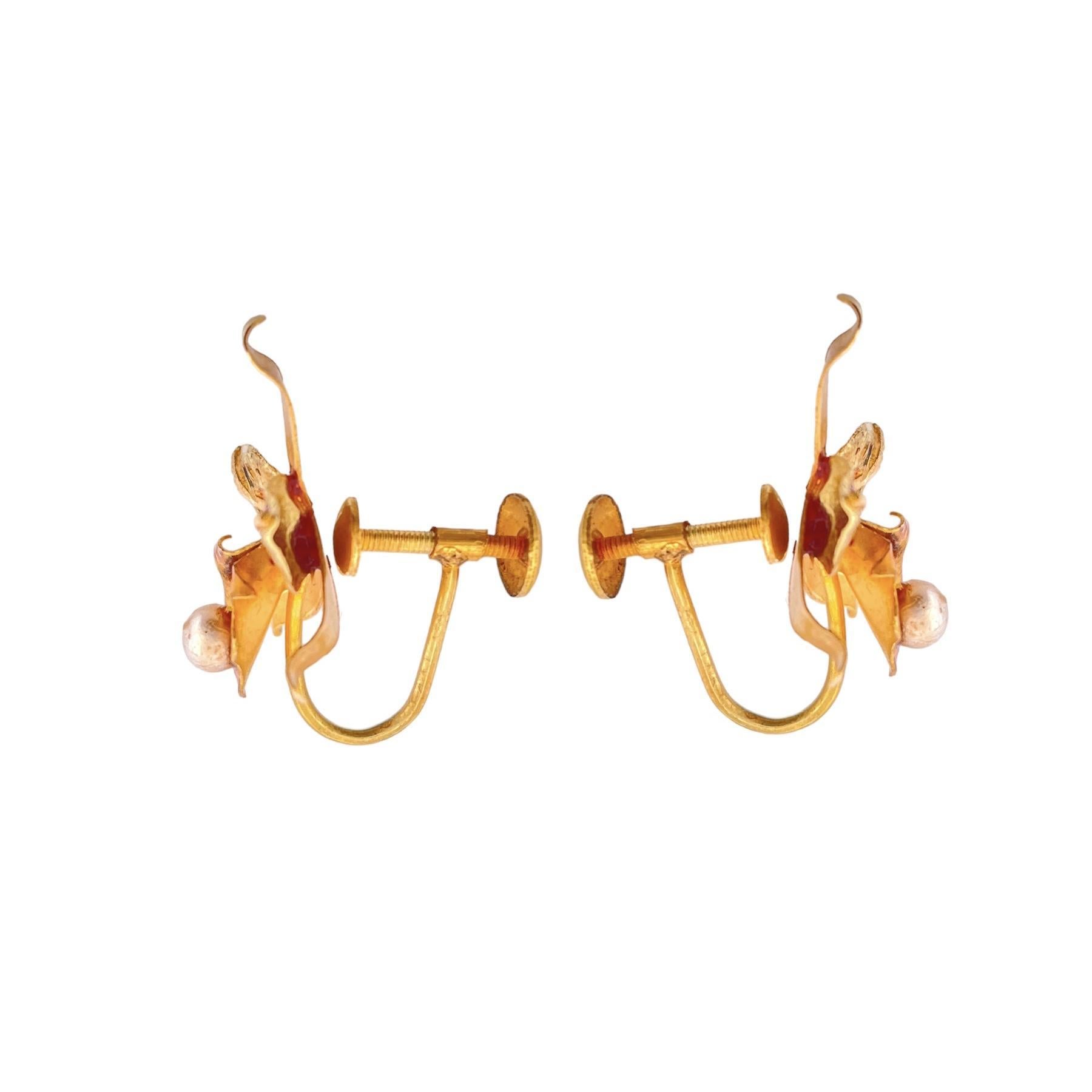 Retro Pearl Flower Earrings - 18K Yellow Gold