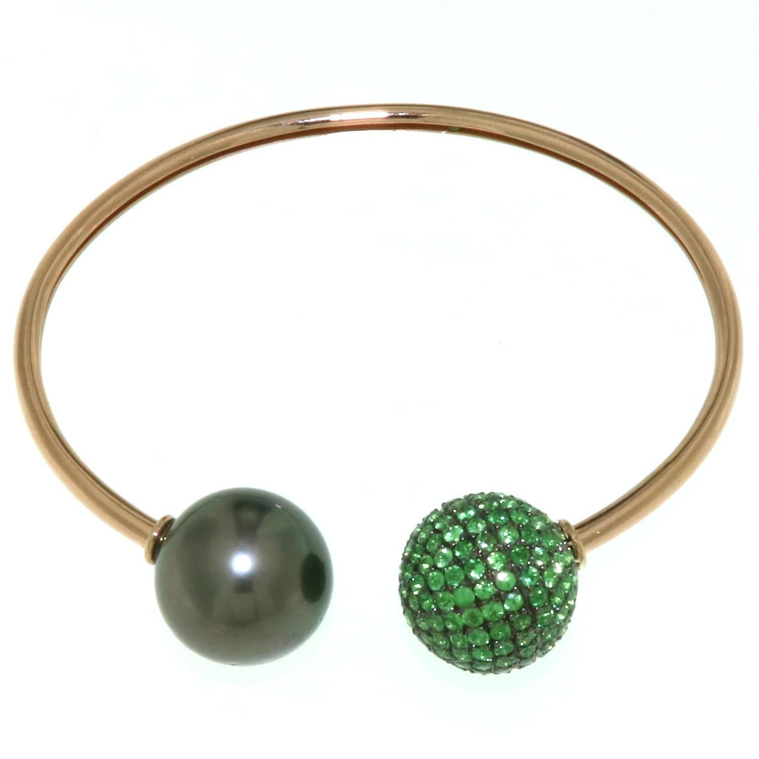 Art Deco Pearl & Green Pave Sapphire Beads Bracelet Made In 18k Gold