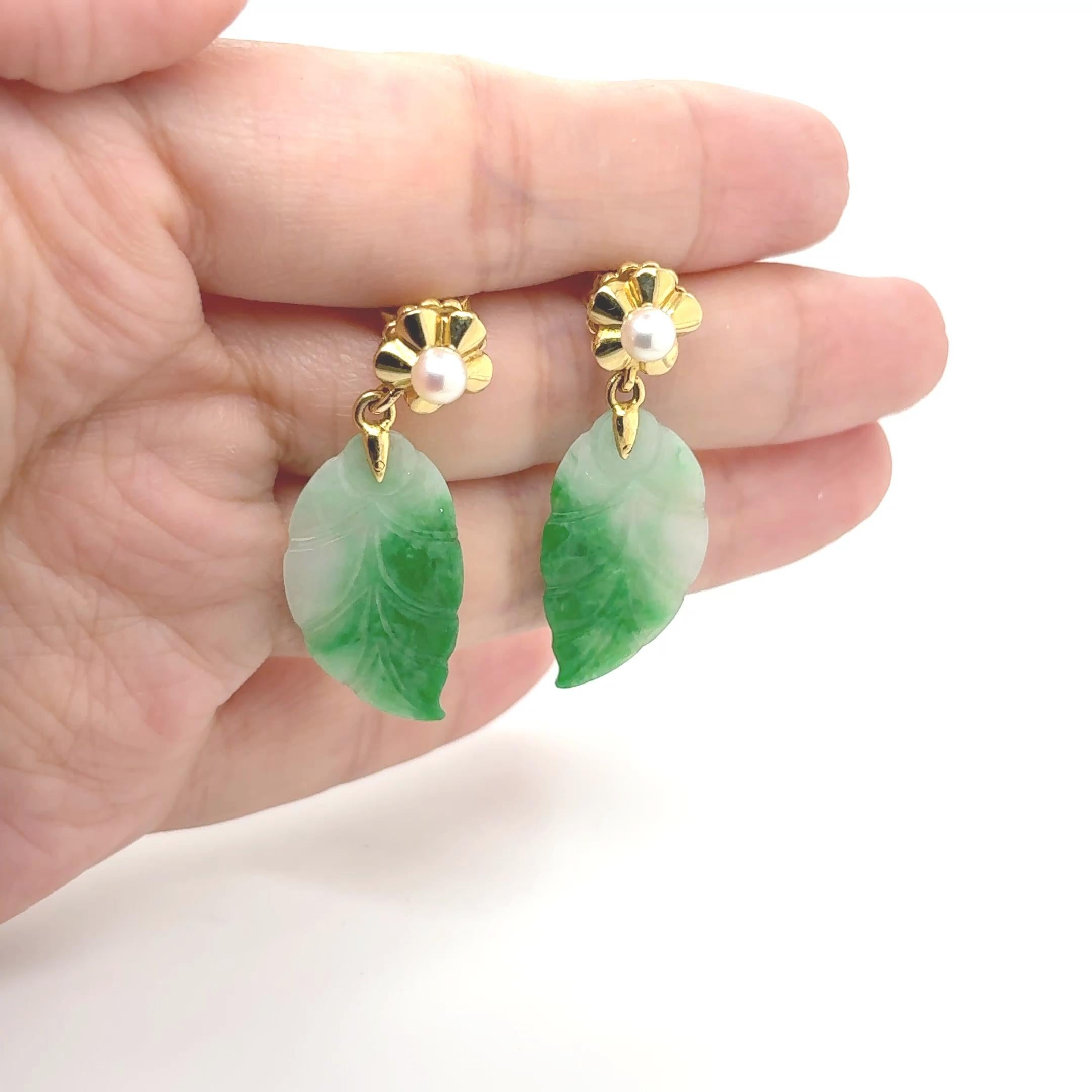 Orecchini di perle e foglie di giada in vendita 9