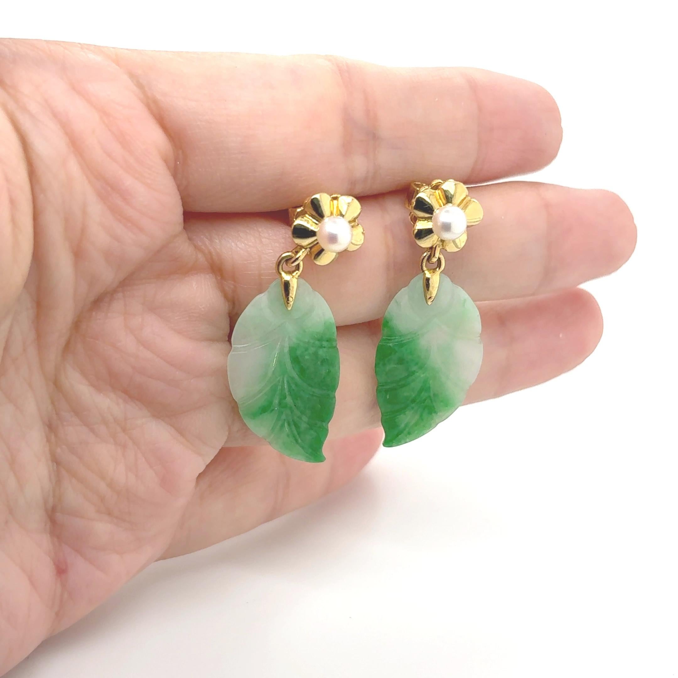 Orecchini di perle e foglie di giada in vendita 13