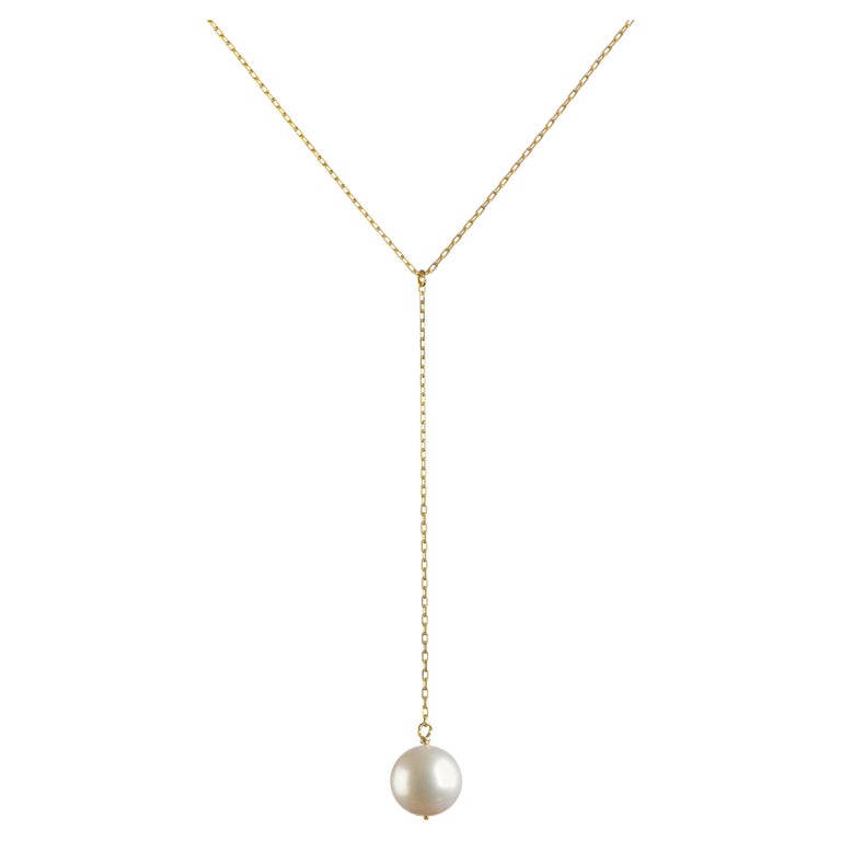 Pearl Necklace With Box - 1,511 For Sale on 1stDibs