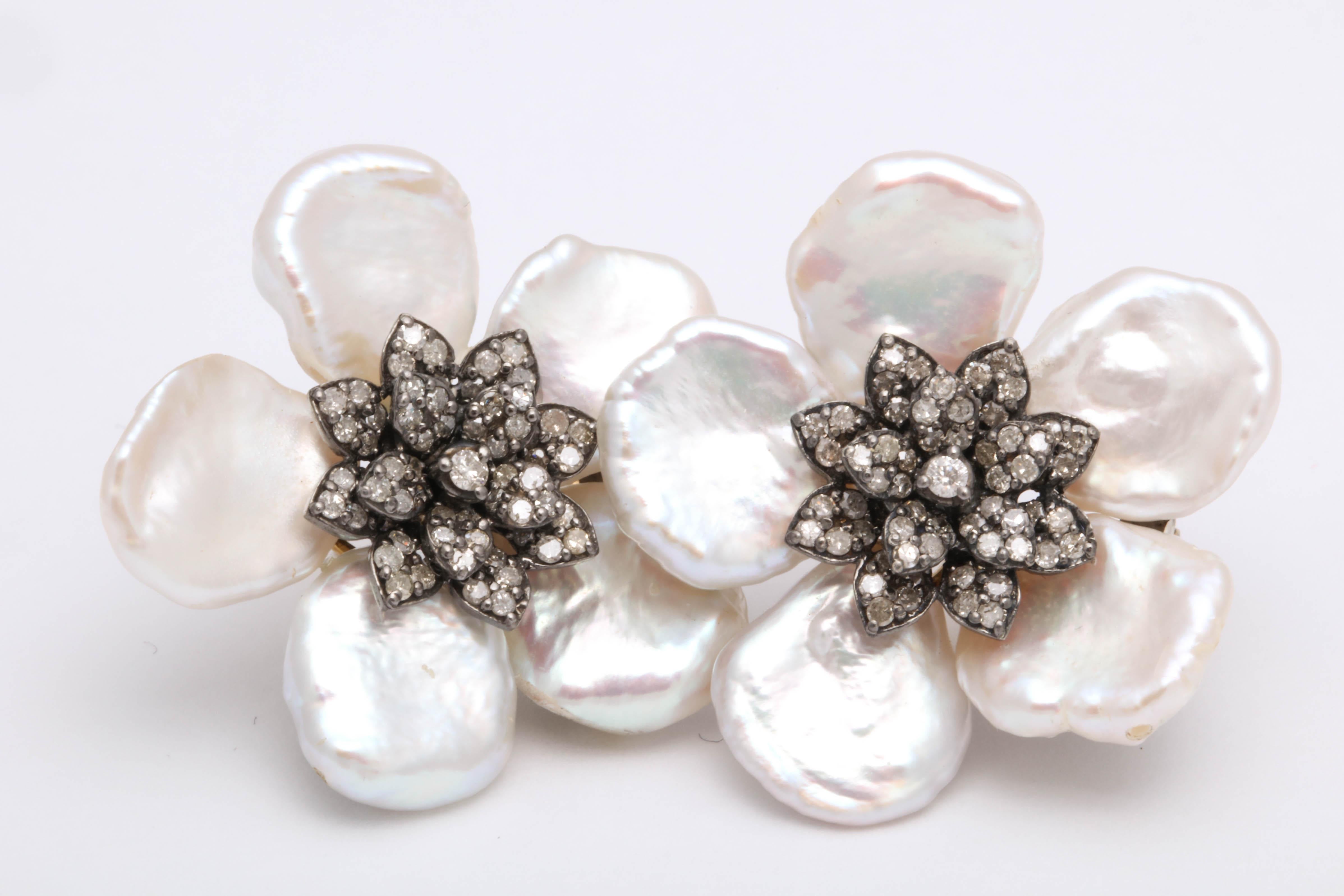 Pearl Leaf and Diamond Flower Earring in vendita 2