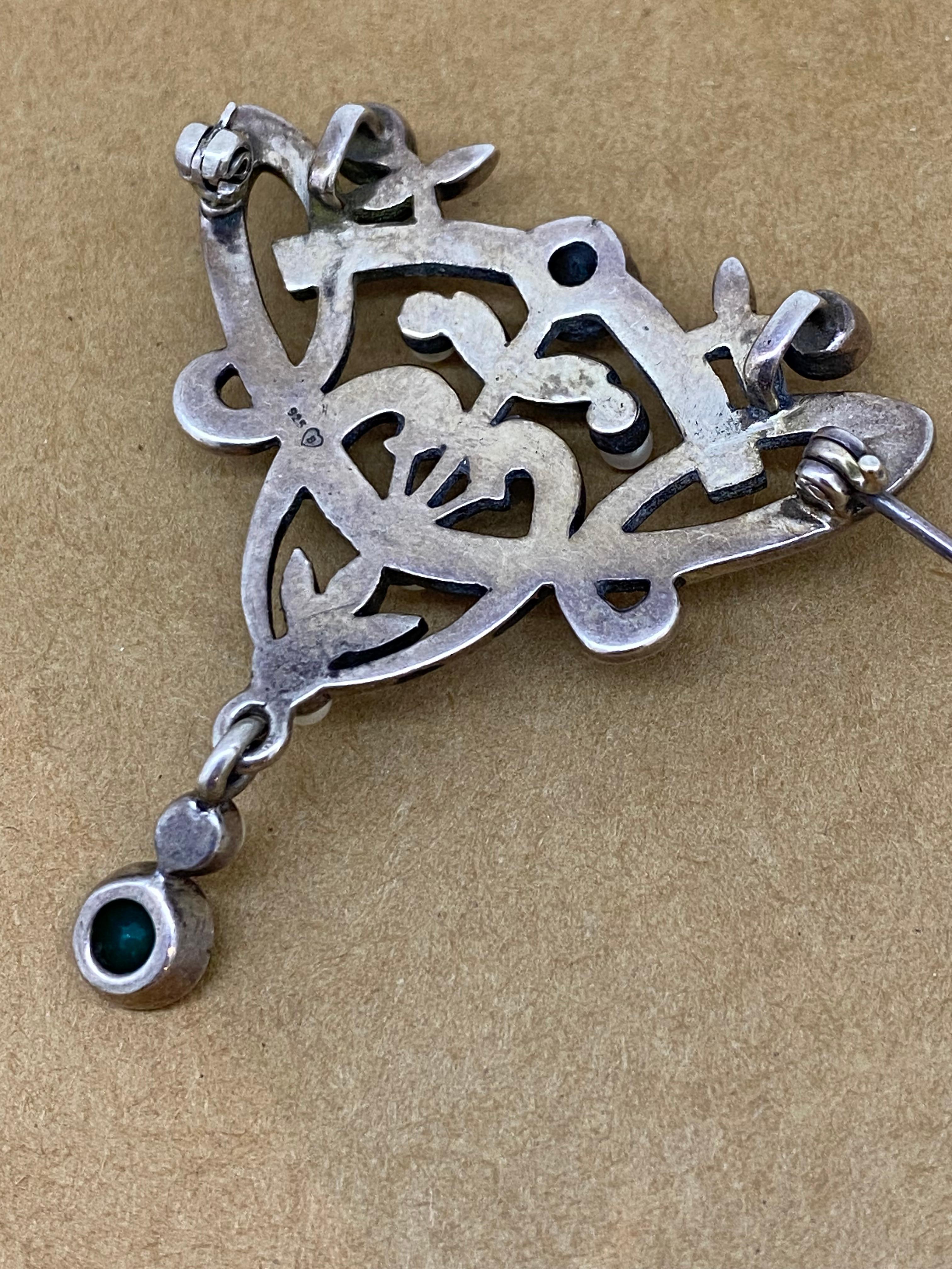 Women's Pearl, Marcasite & Emerald 925 Silver Renaissance Style Vintage Pendant / Brooch For Sale