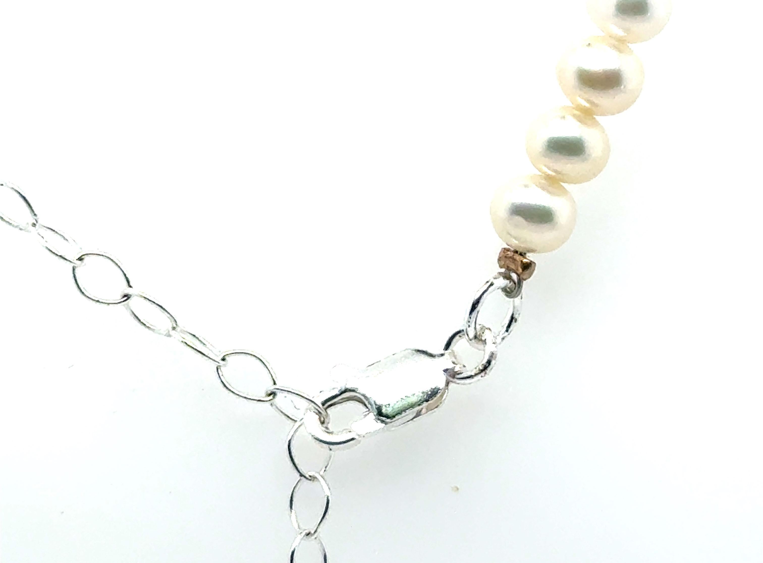 Collana di perle 5-5,5 mm Fili di perle Nuovo di zecca A. Silver In condizioni Nuovo in vendita a Dearborn, MI