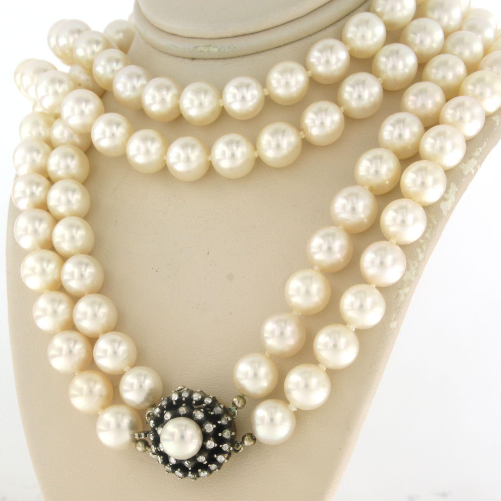 Perlenkette und Verschluss mit Perlen und Perlenbesatz mit Perlen und Diamanten bis zu 0,40 Karat 14k Gold und Silber (Rosenschliff) im Angebot