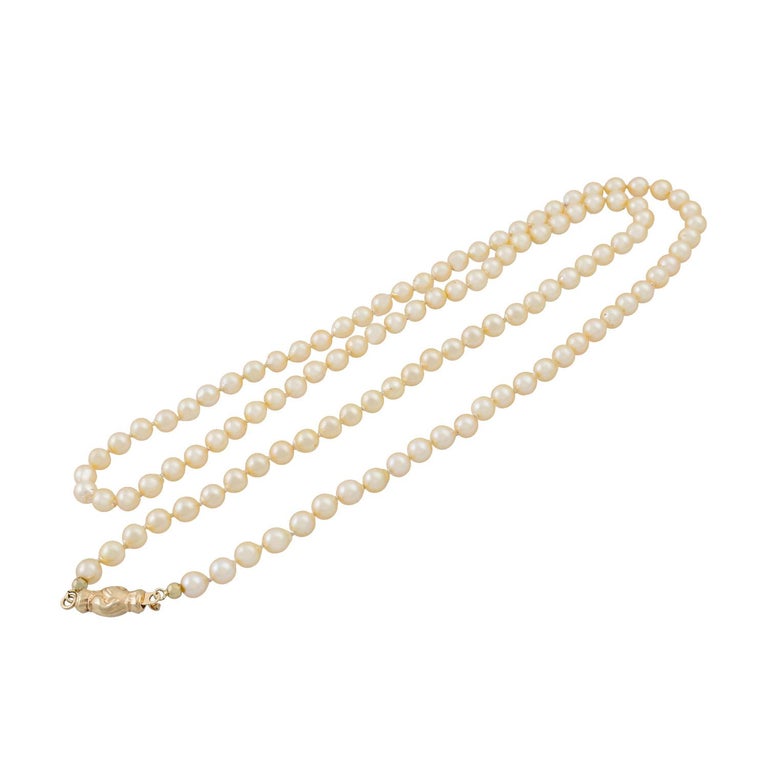 Pearl Necklace For Sale at 1stDibs