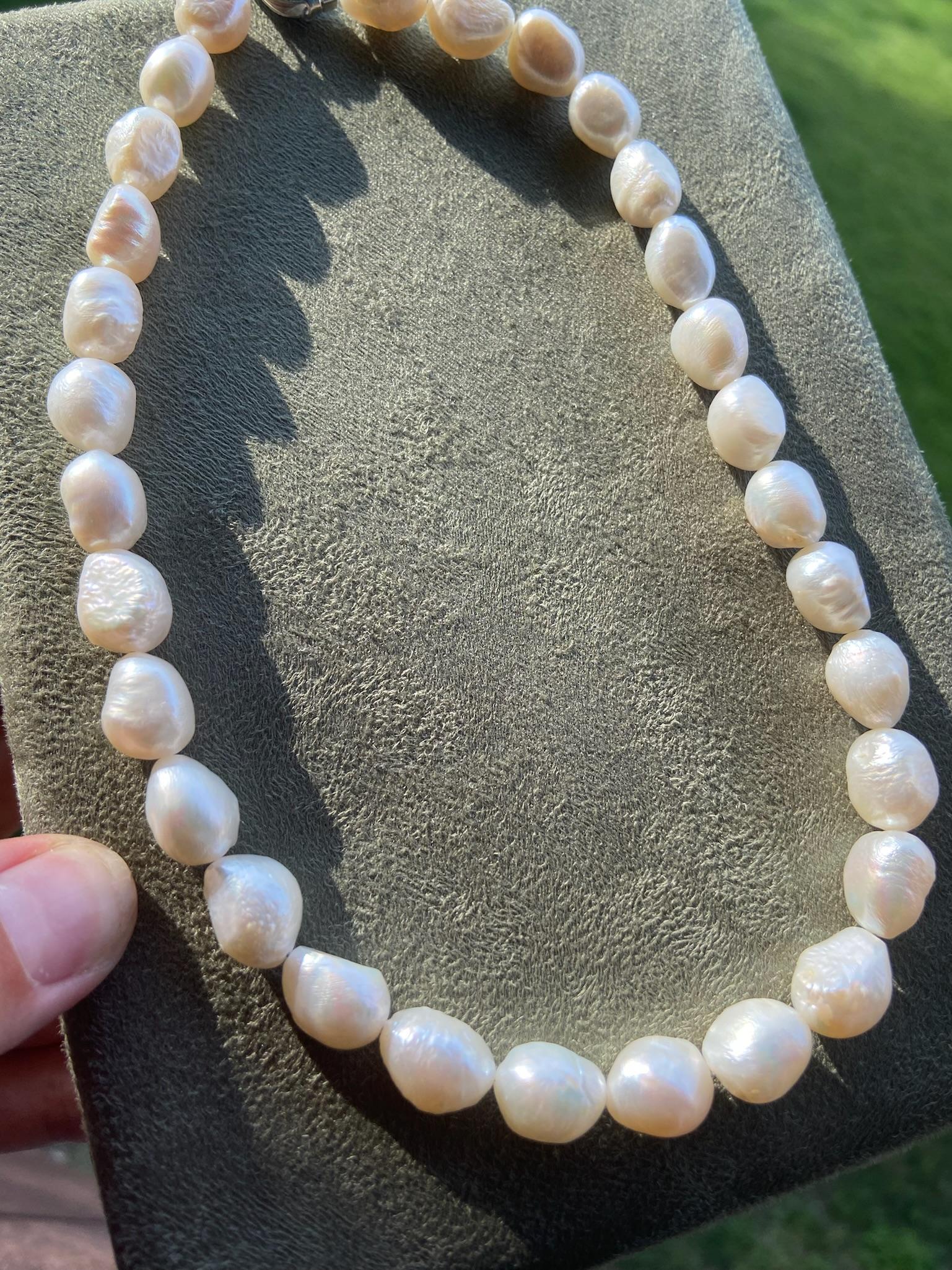 Modern Pearl Necklace For Sale