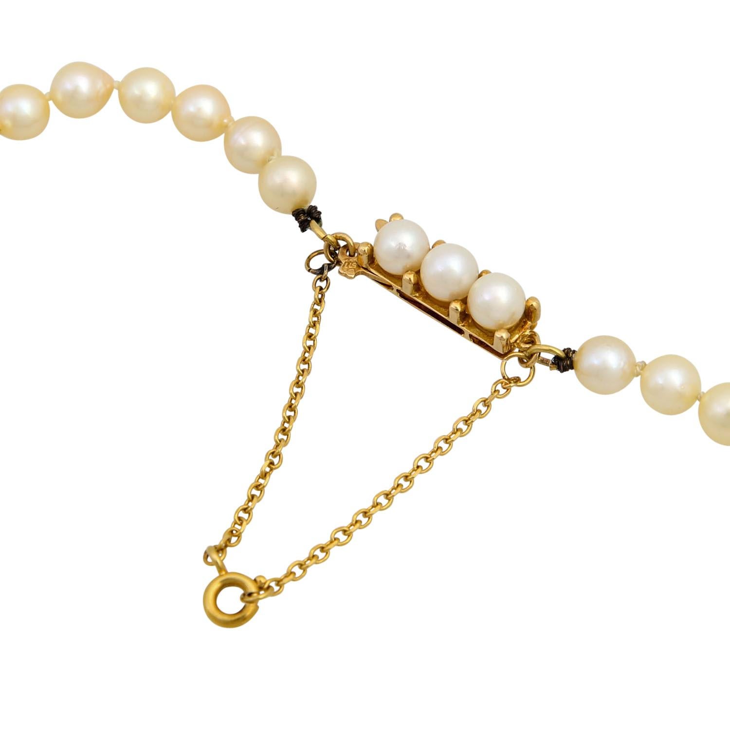 Pearl Necklace In Good Condition For Sale In Stuttgart, BW